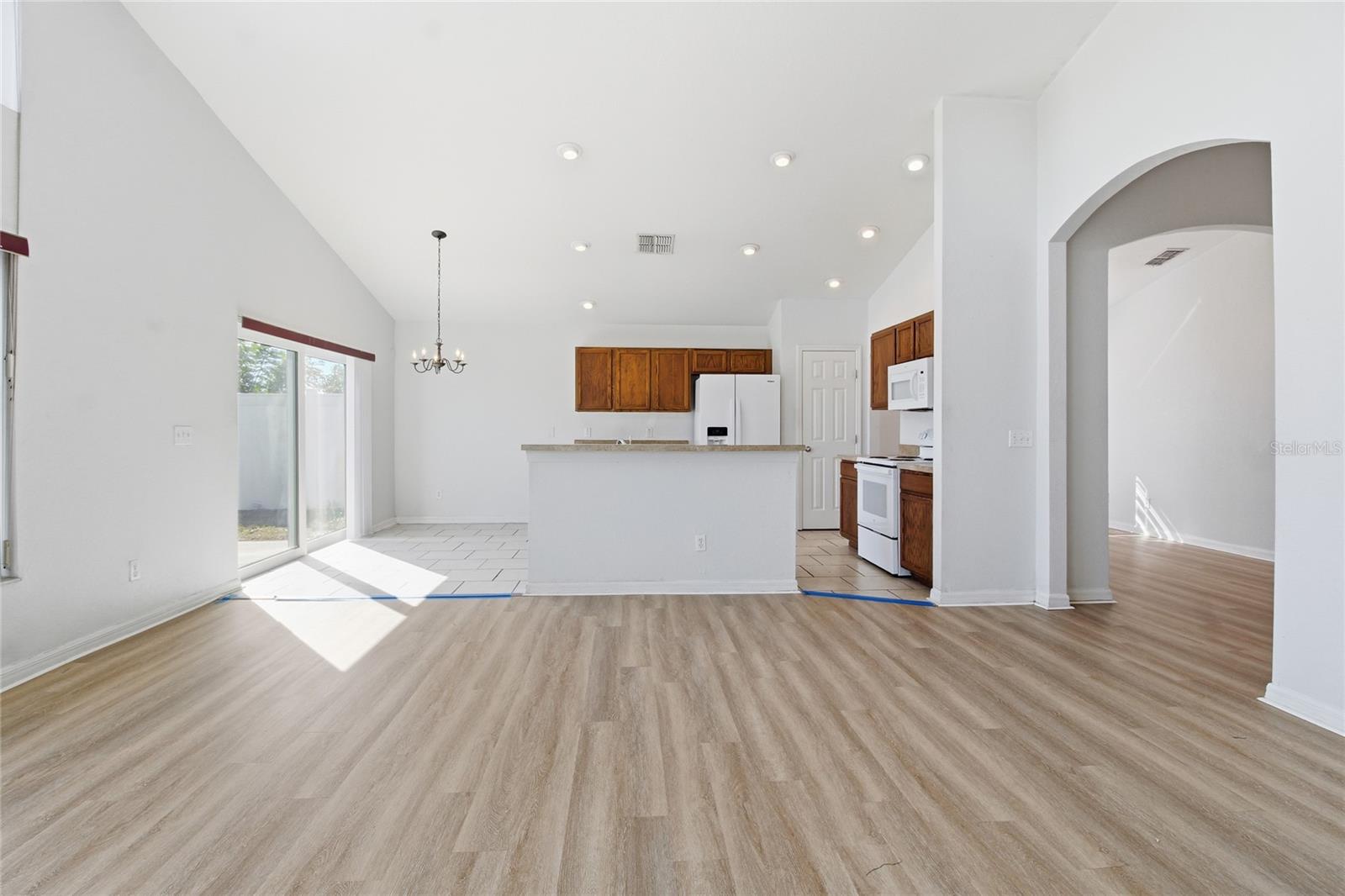 Image 5 of 34 For 2764 Rochelle Drive