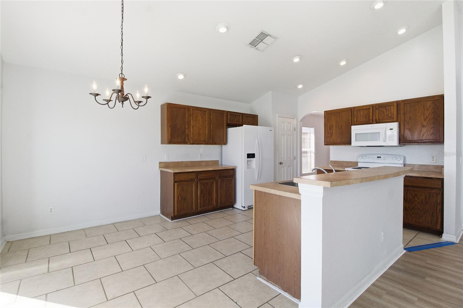 Image 9 of 34 For 2764 Rochelle Drive