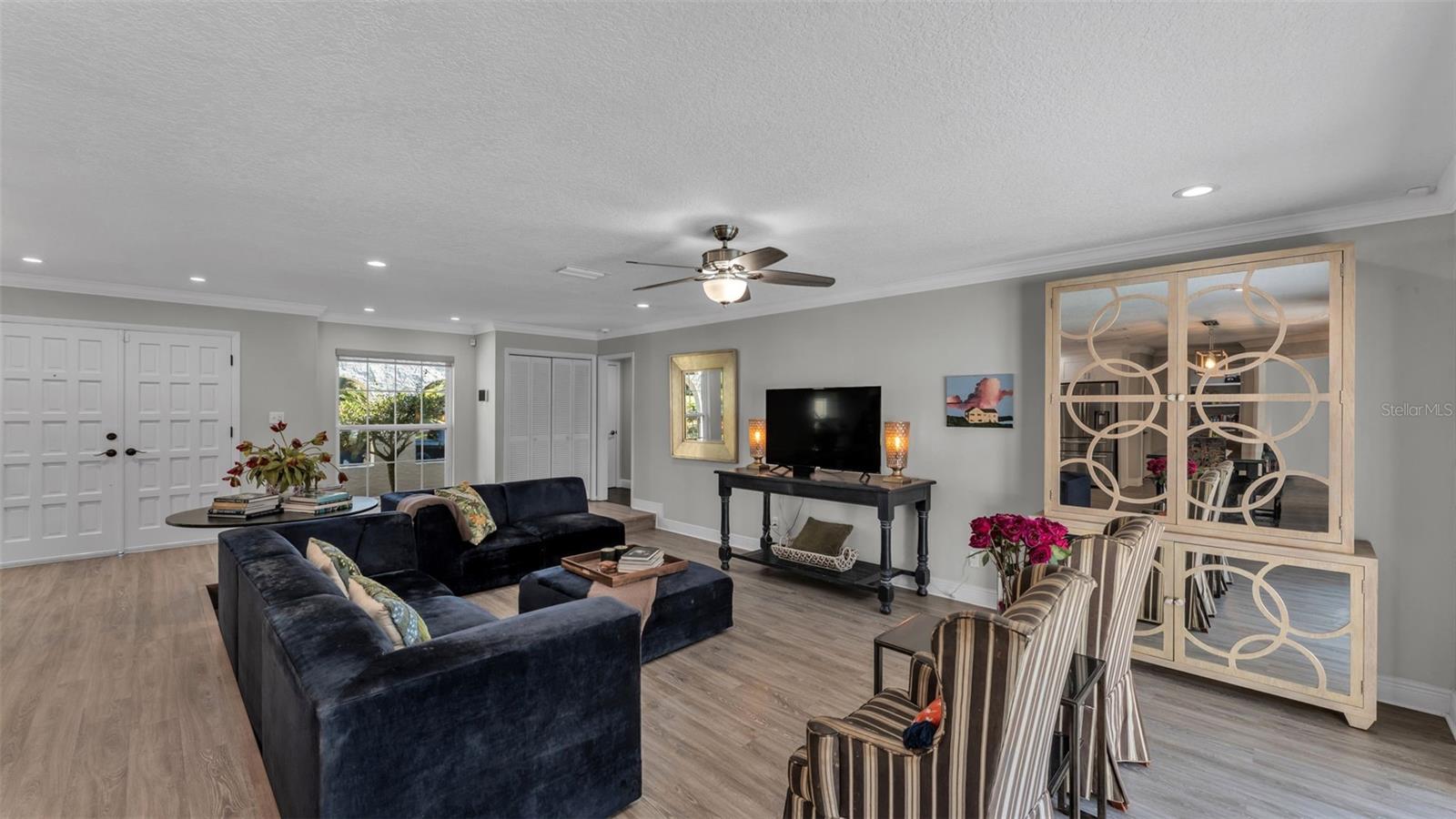 Image 4 of 59 For 5238 Upland Place