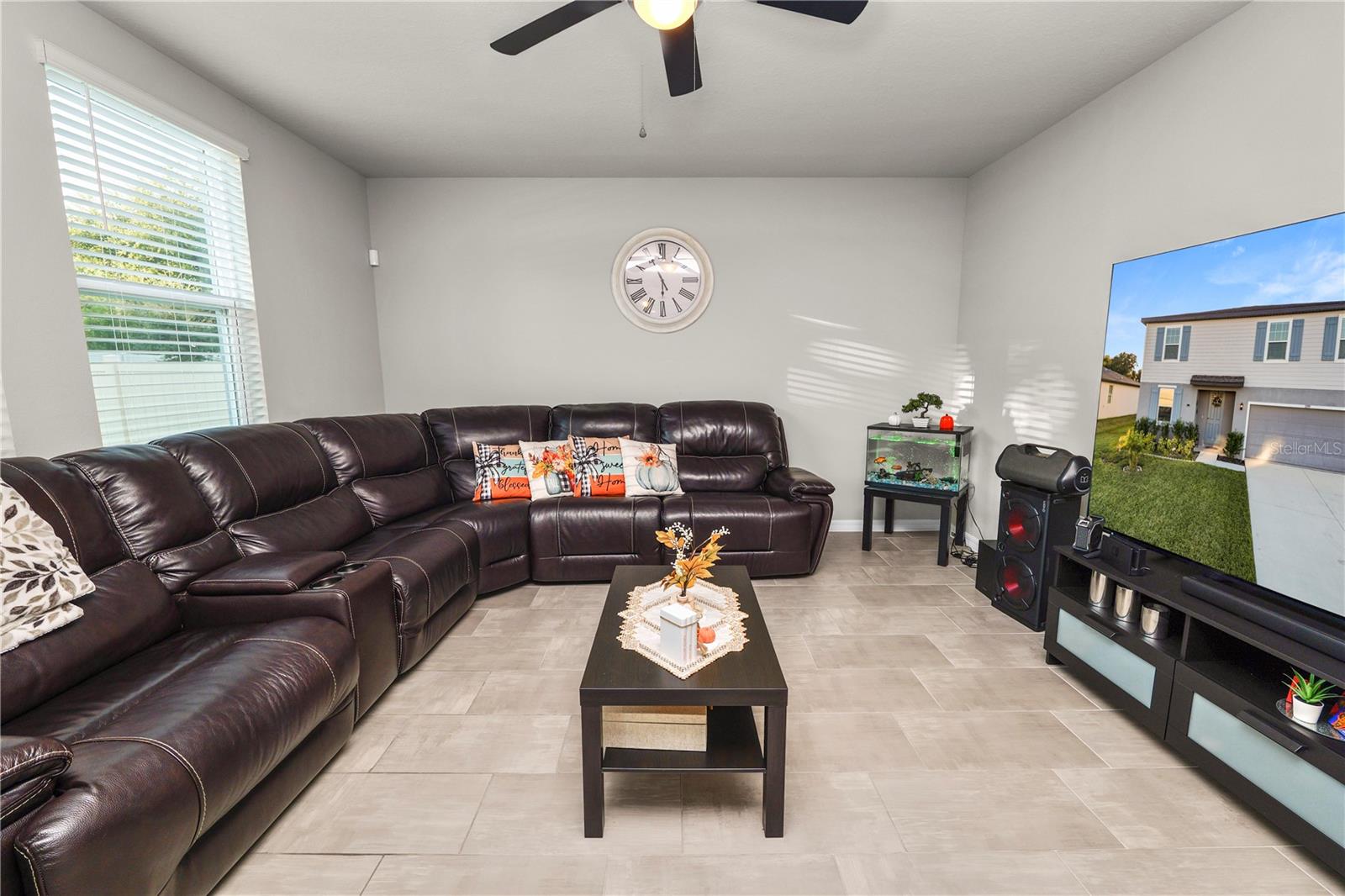 Image 6 of 55 For 1199 Oak Valley Drive