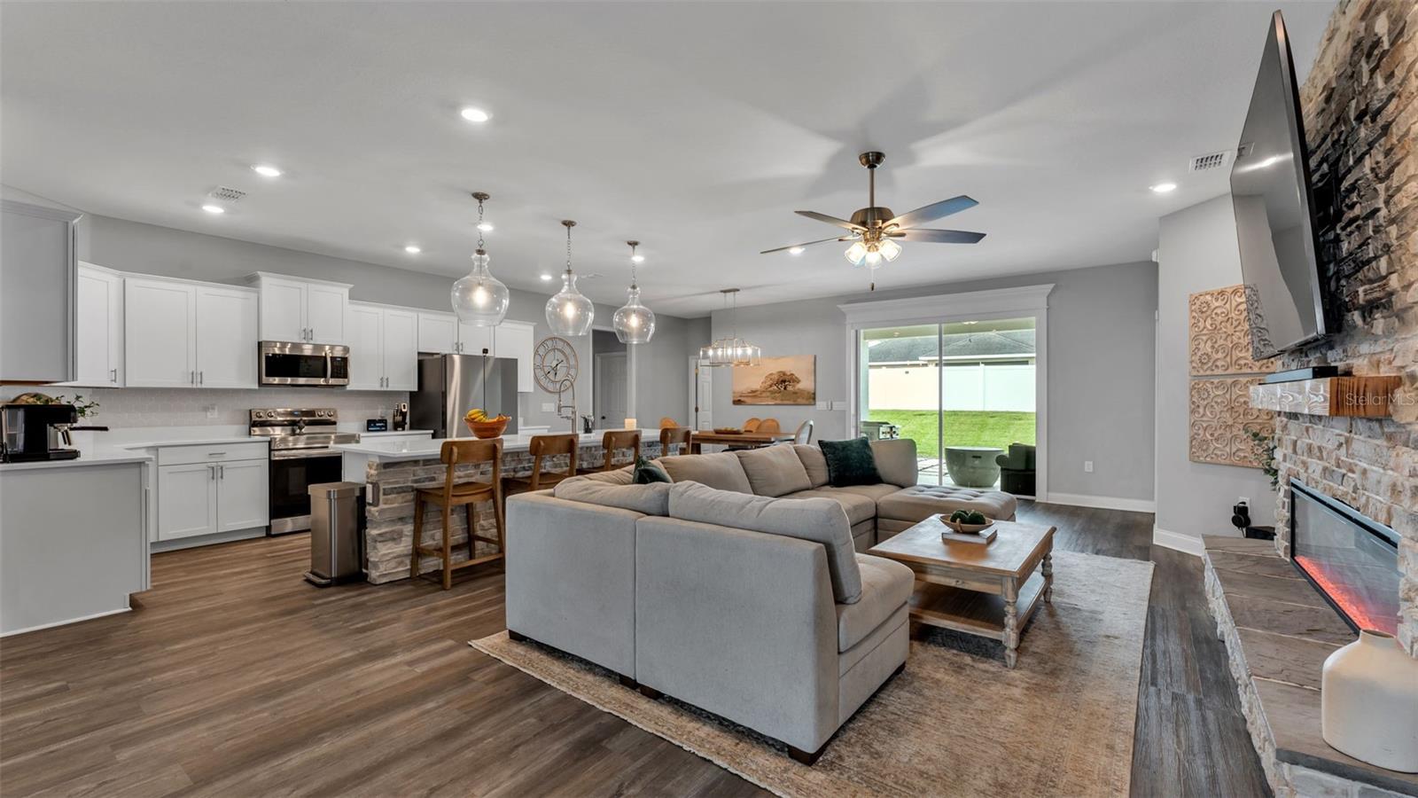 Image 11 of 57 For 6799 Treymont Drive