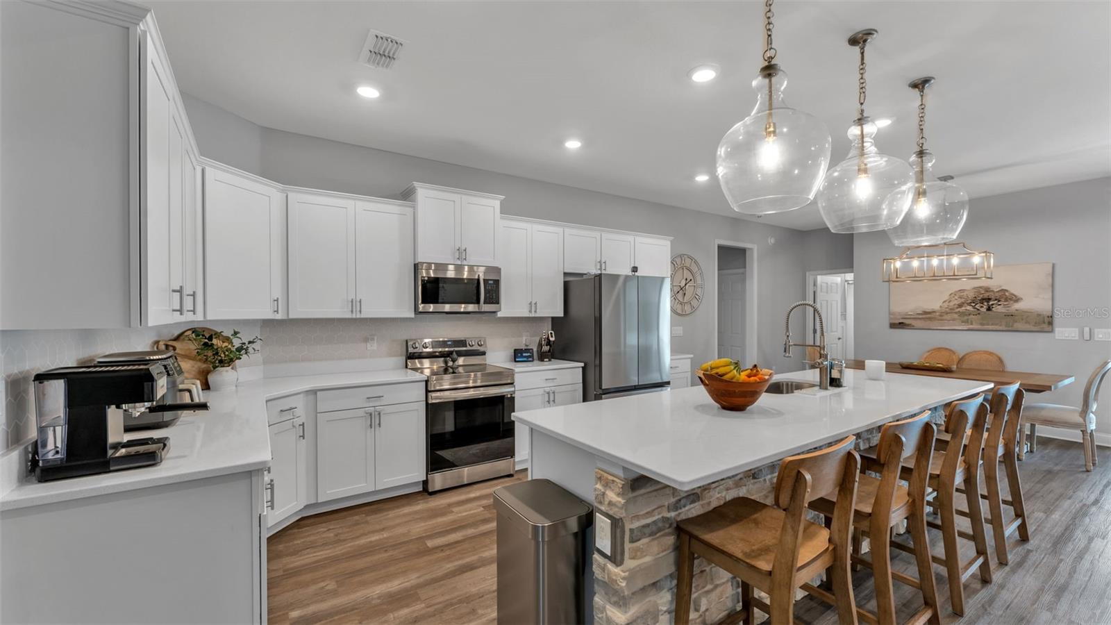 Image 13 of 57 For 6799 Treymont Drive