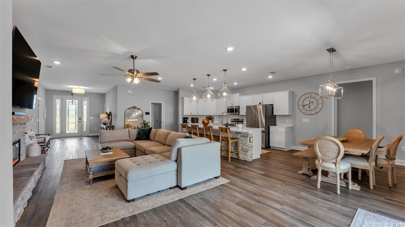 Image 21 of 57 For 6799 Treymont Drive