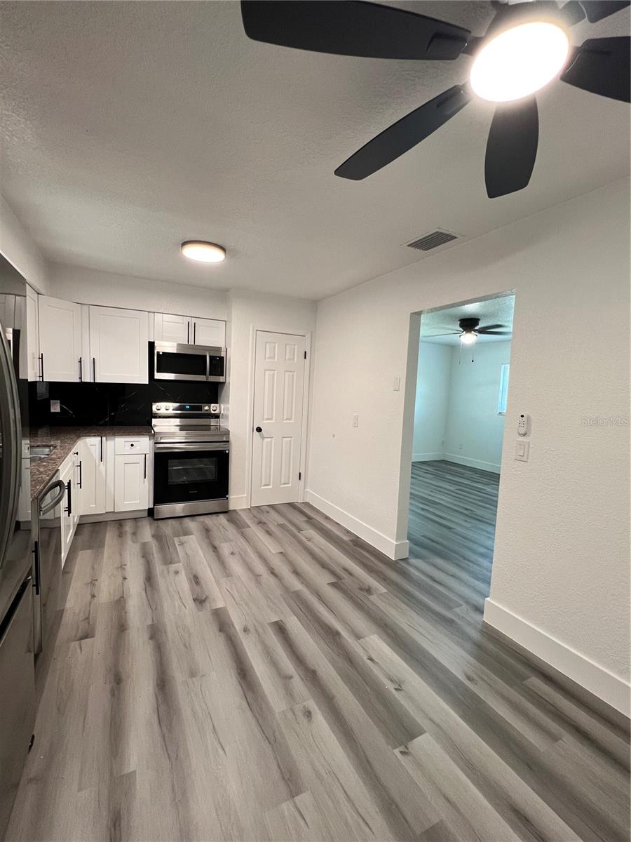 Image 26 of 33 For 4635 Weston Road