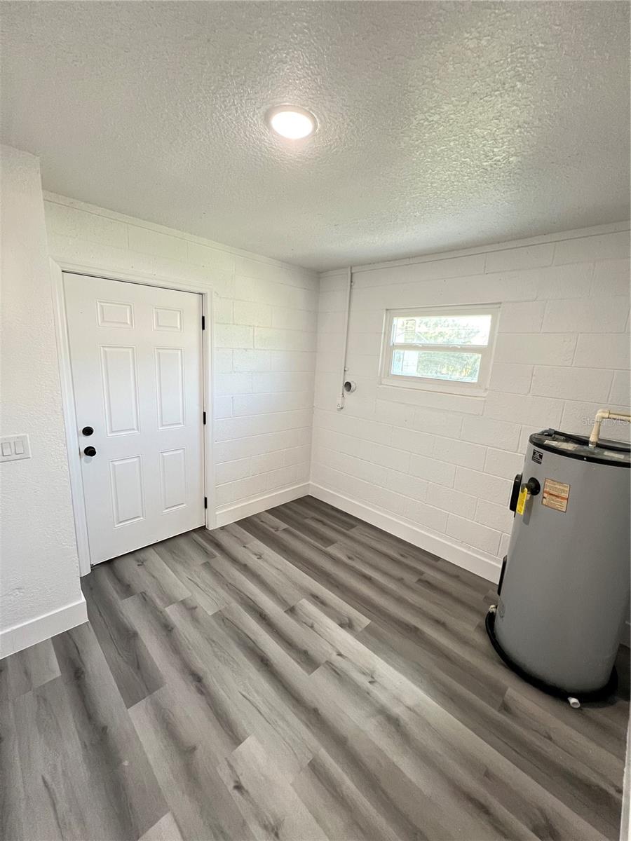 Image 31 of 33 For 4635 Weston Road