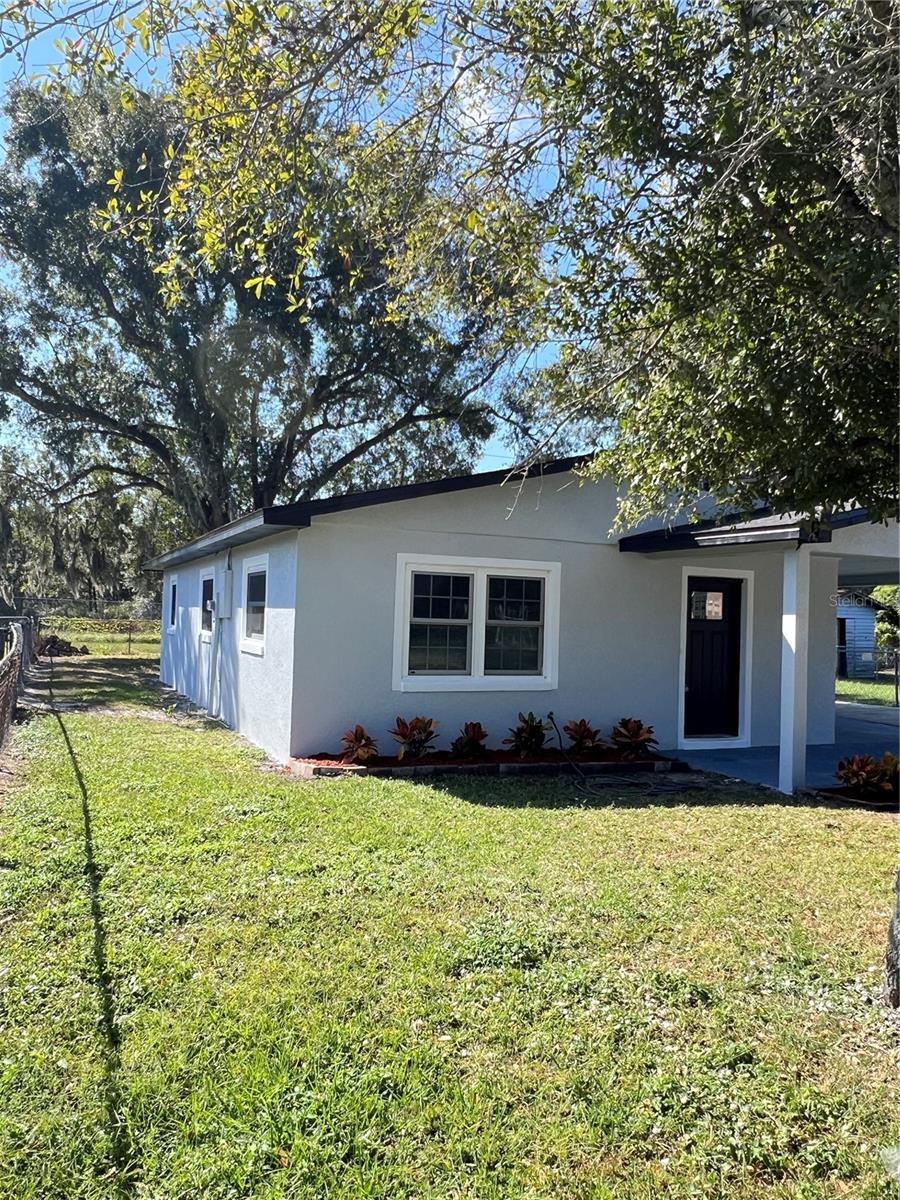 Image 4 of 33 For 4635 Weston Road