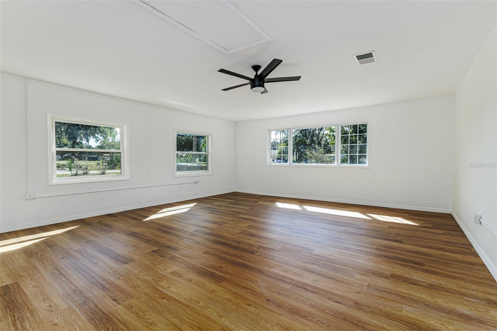 Image 12 of 36 For 3415 Peacock Lane