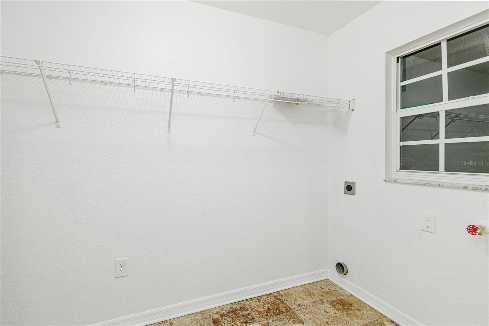 Image 20 of 36 For 3415 Peacock Lane