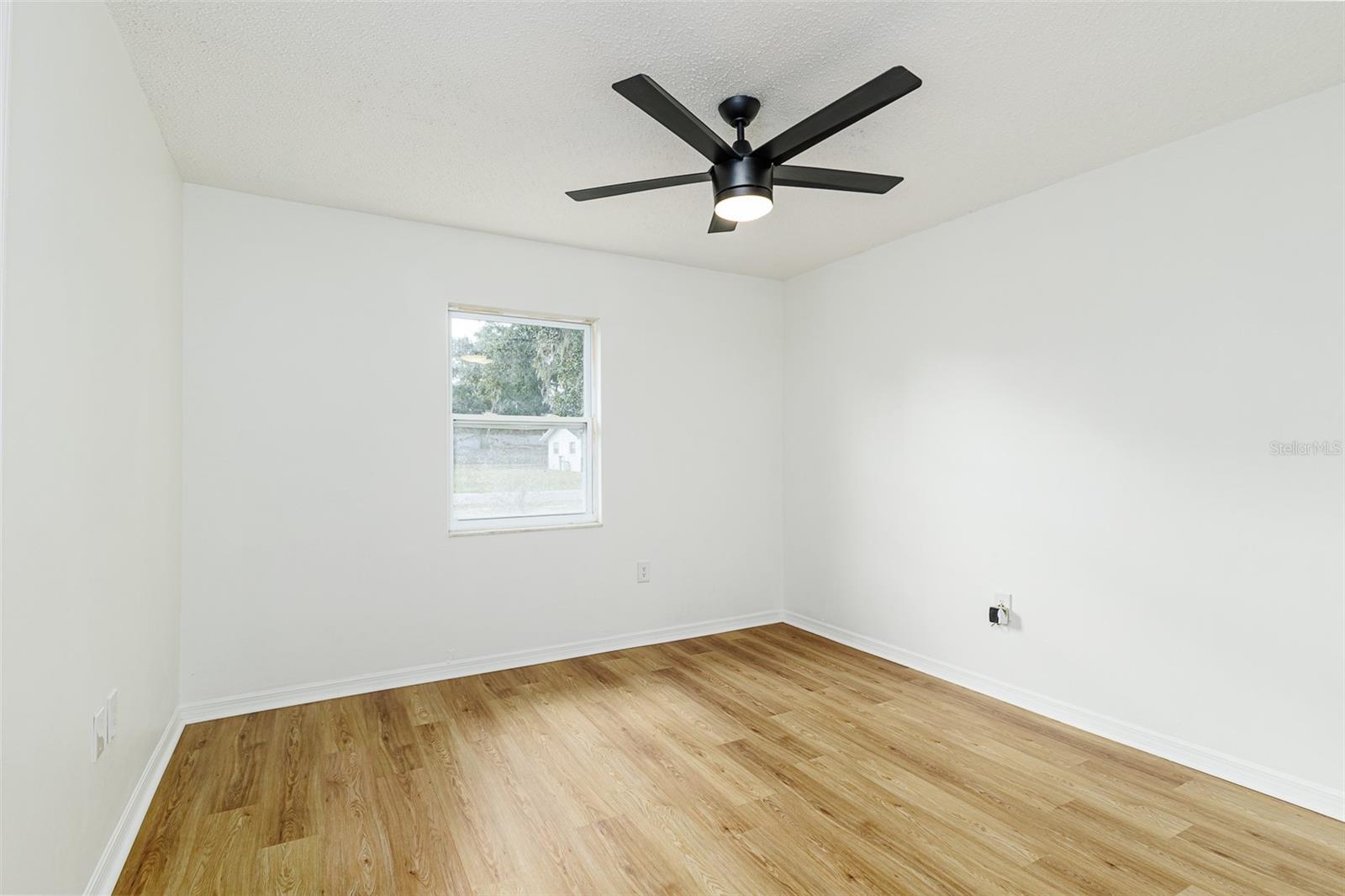 Image 31 of 36 For 3415 Peacock Lane