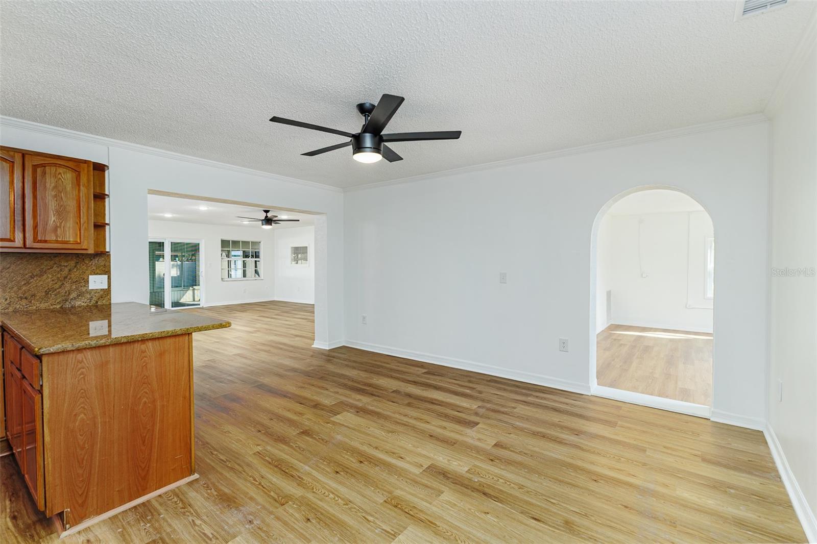 Image 8 of 36 For 3415 Peacock Lane