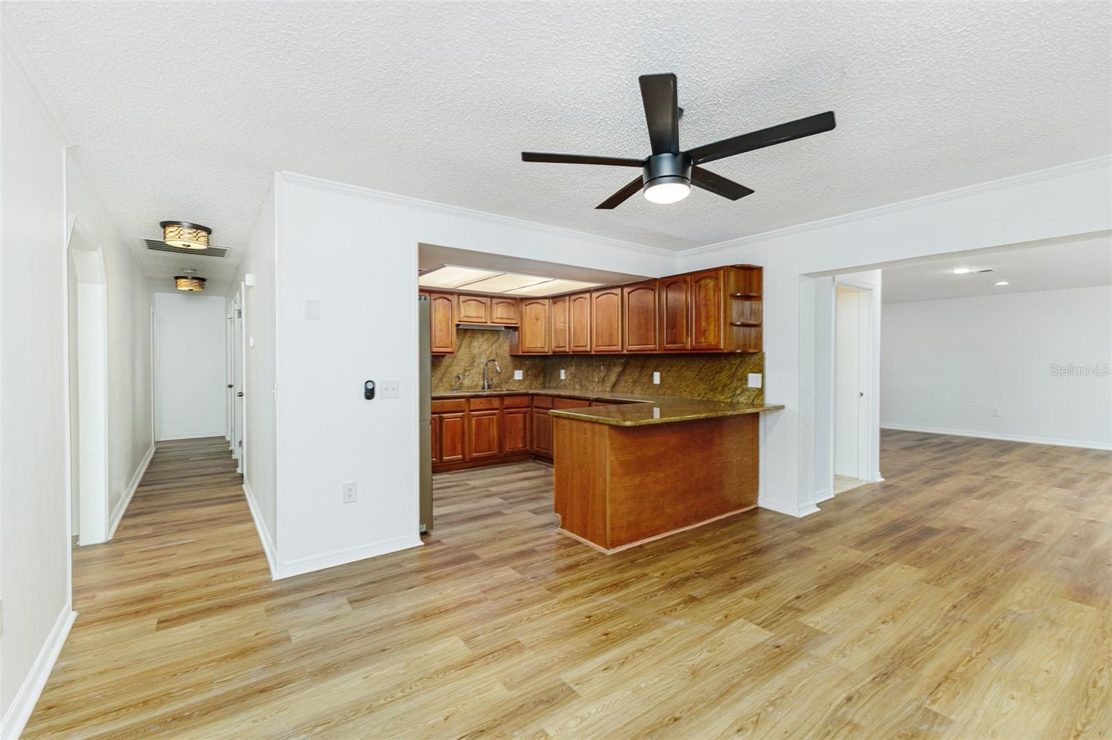 Image 9 of 36 For 3415 Peacock Lane