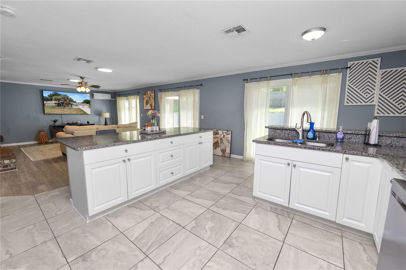 Image 15 of 56 For 1316 Lake Ariana Boulevard