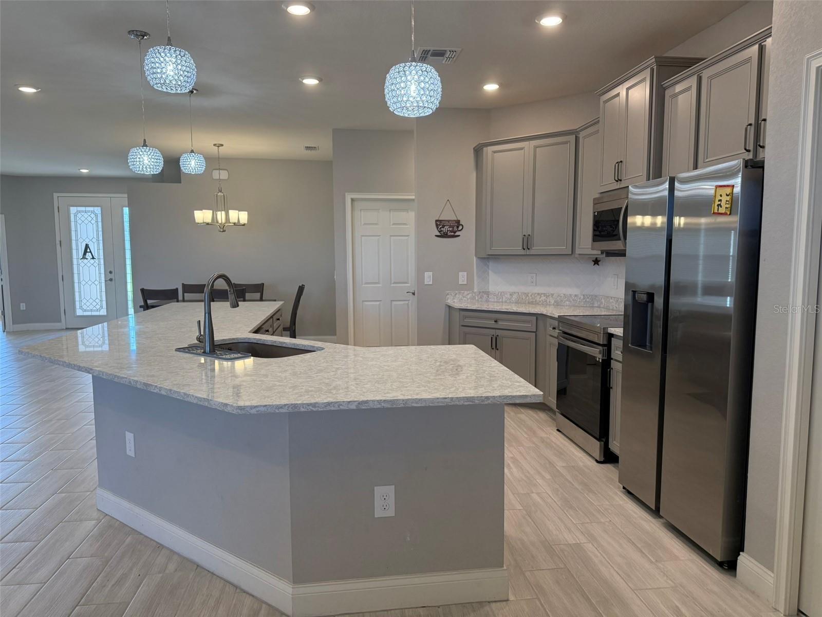 Image 10 of 37 For 3126 Kendal Way