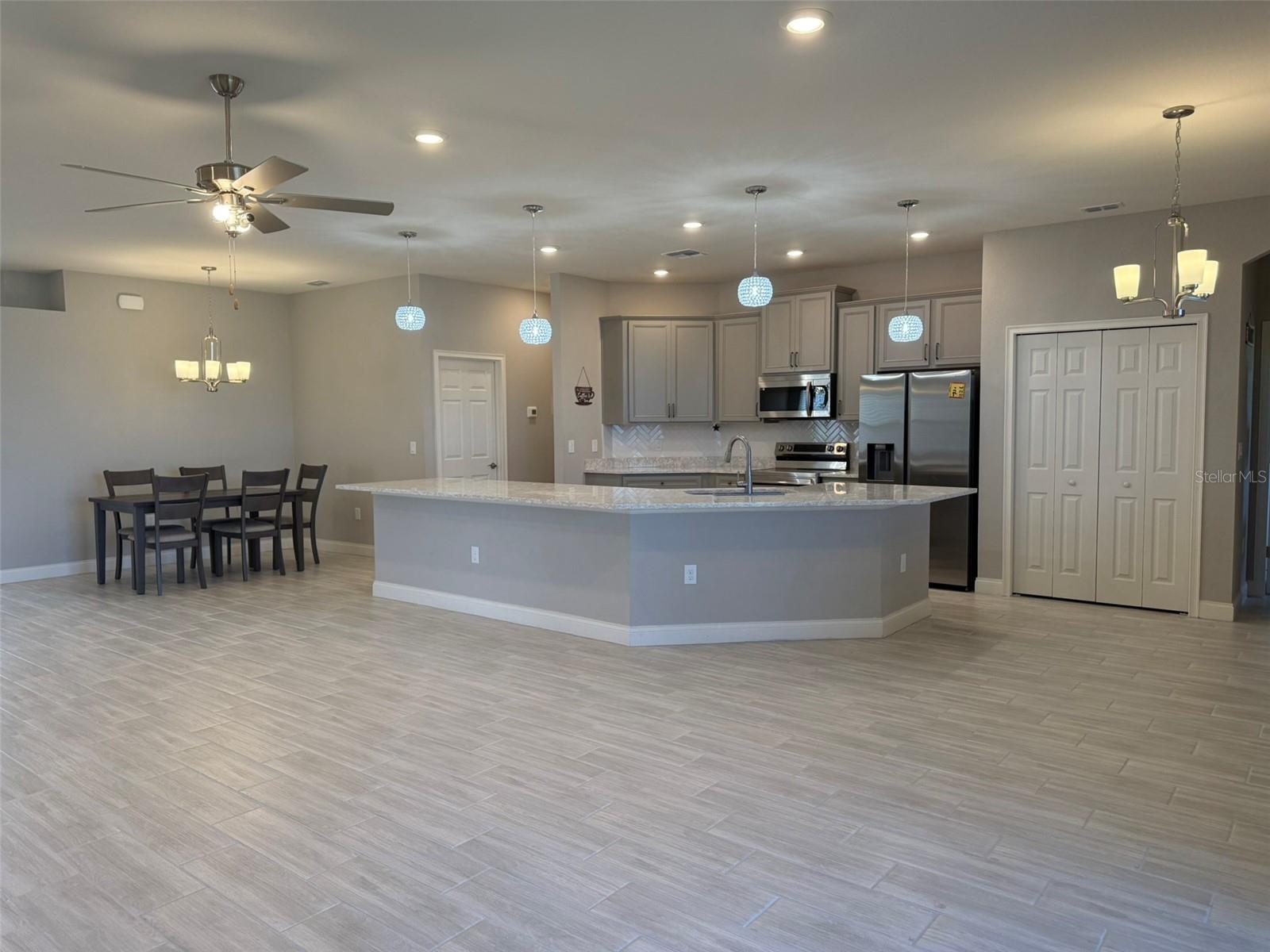 Image 8 of 37 For 3126 Kendal Way