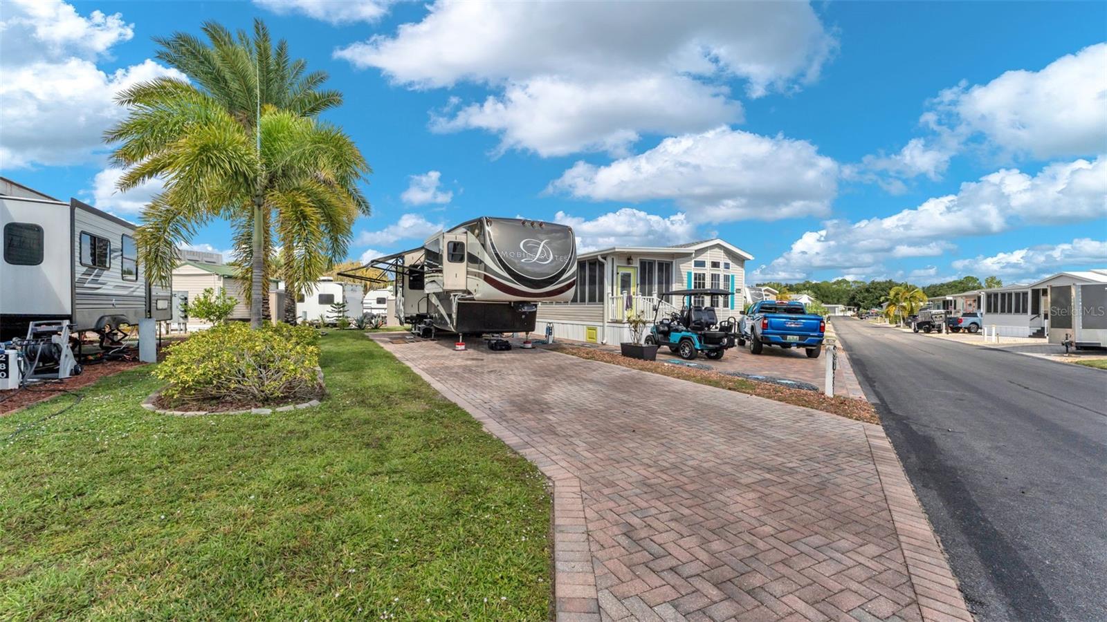 Image 5 of 23 For 2427 Citrus Tree Road