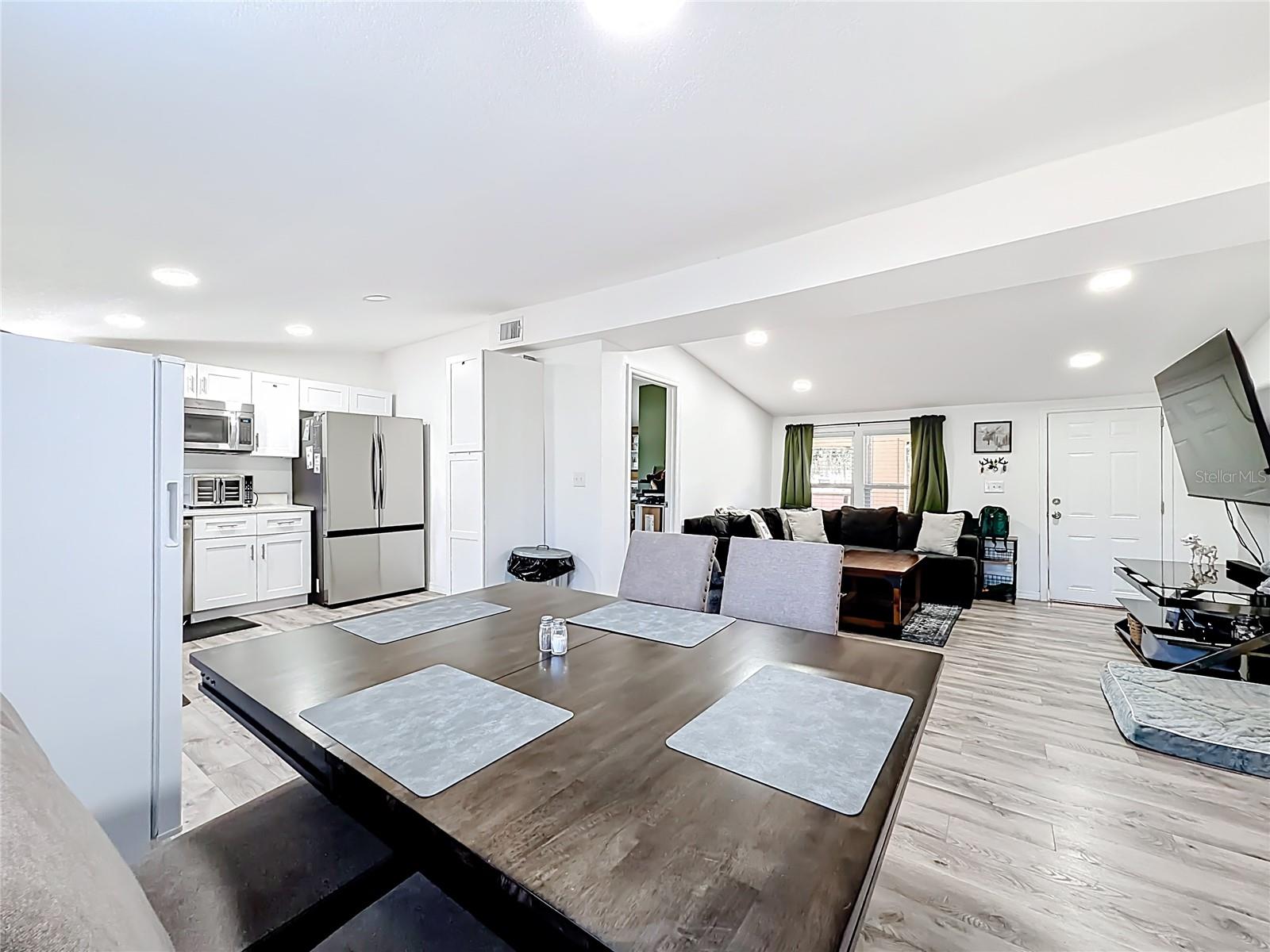 Image 11 of 45 For 1010 Dawes Road