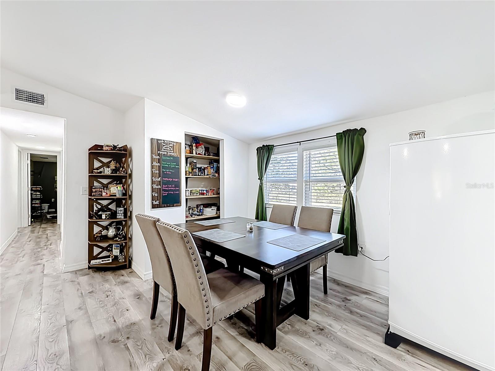 Image 13 of 45 For 1010 Dawes Road