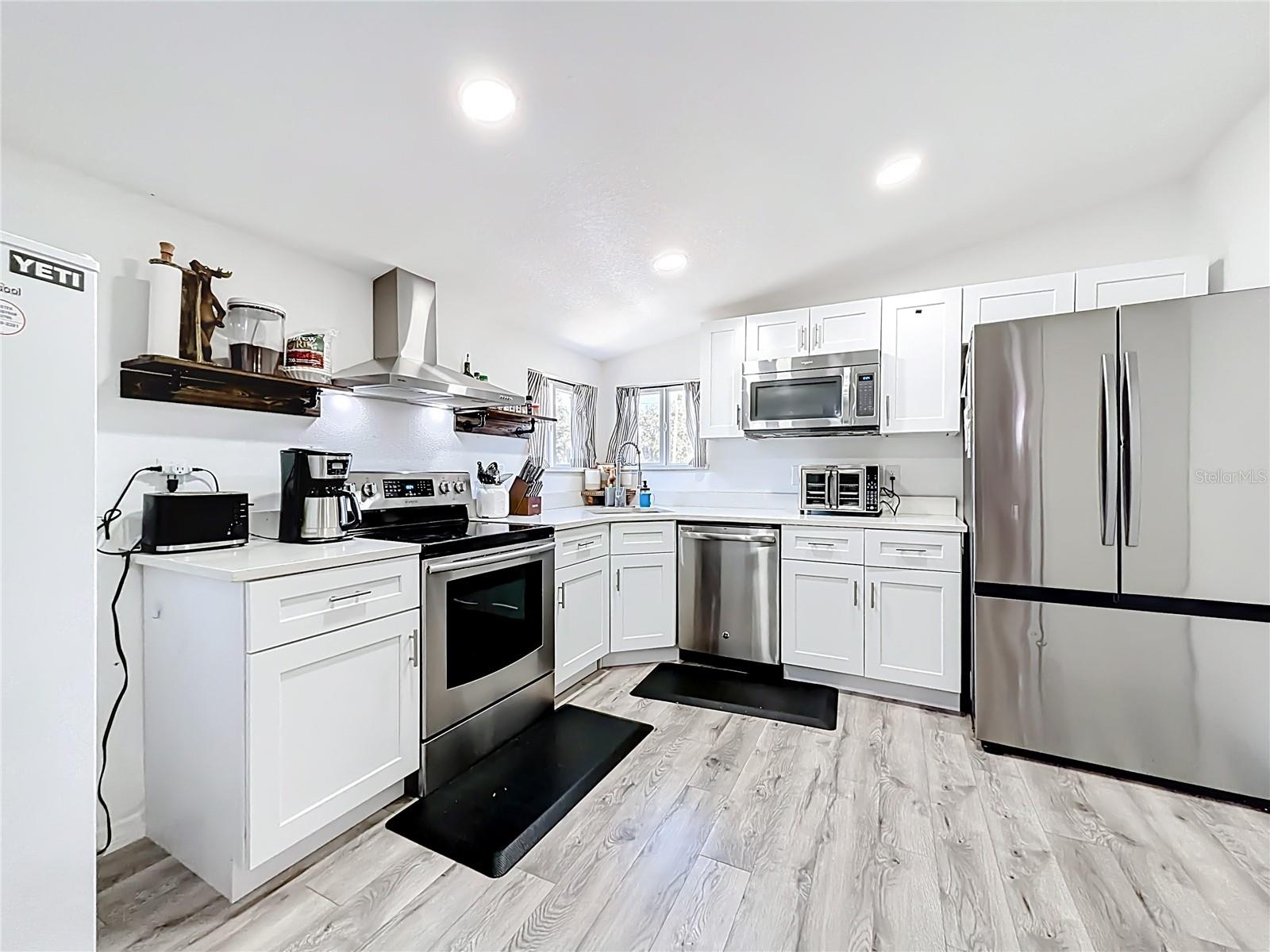 Image 15 of 45 For 1010 Dawes Road