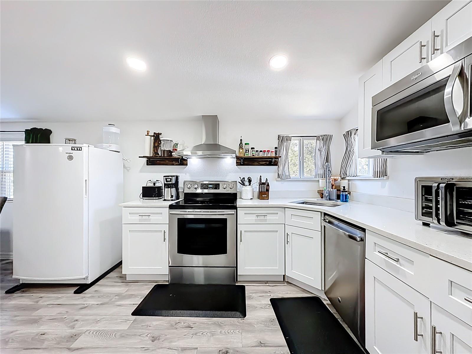 Image 16 of 45 For 1010 Dawes Road