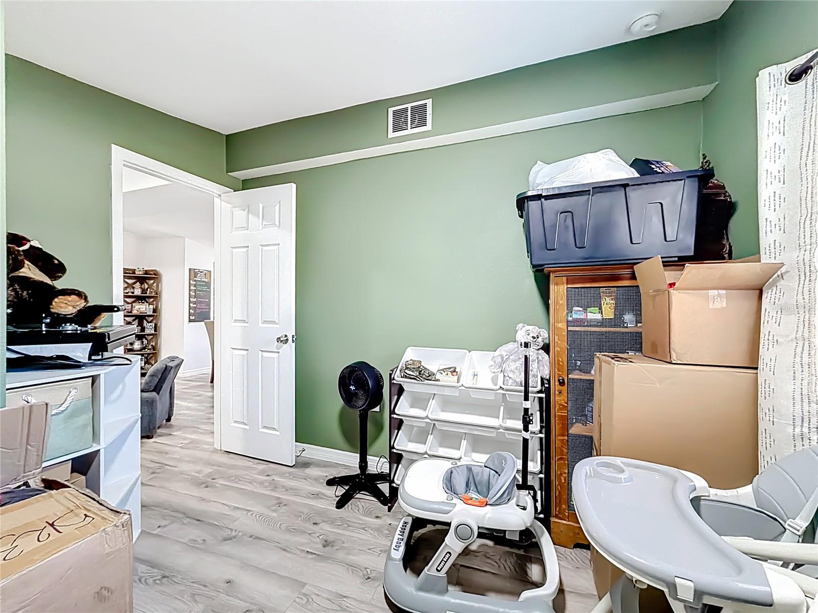 Image 19 of 45 For 1010 Dawes Road