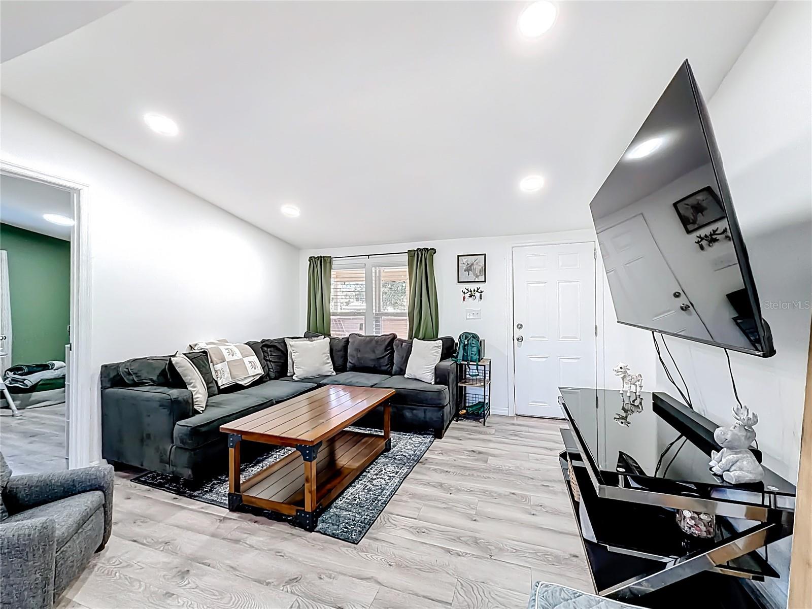 Image 9 of 45 For 1010 Dawes Road