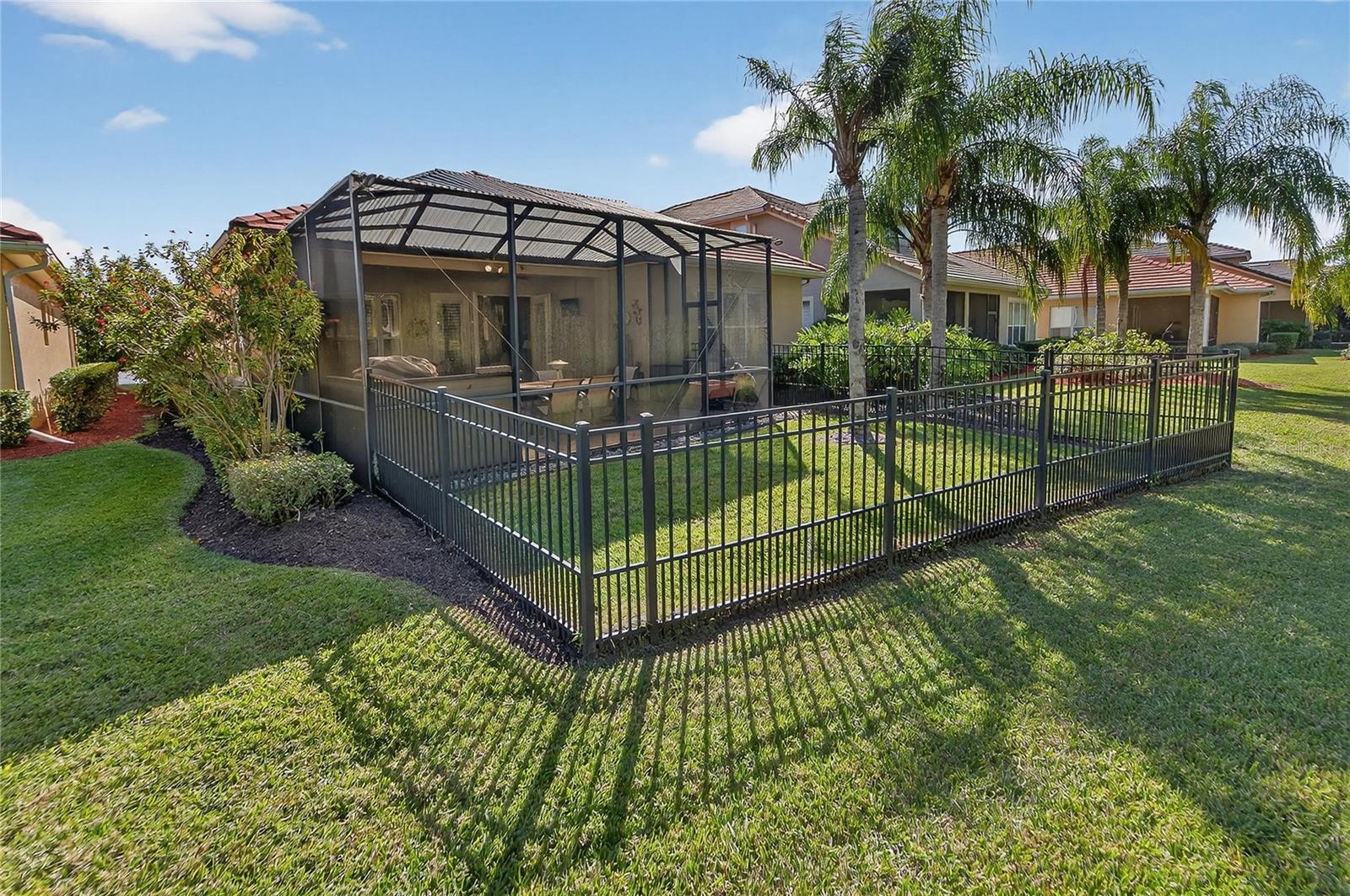 Image 15 of 75 For 1727 Laurel Glen Place