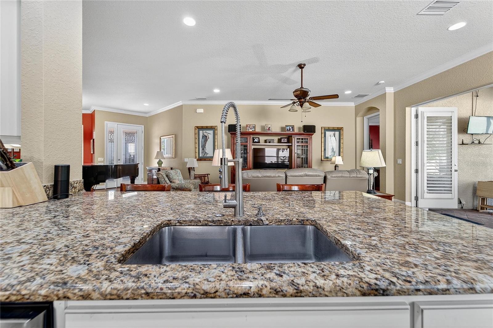 Image 24 of 75 For 1727 Laurel Glen Place