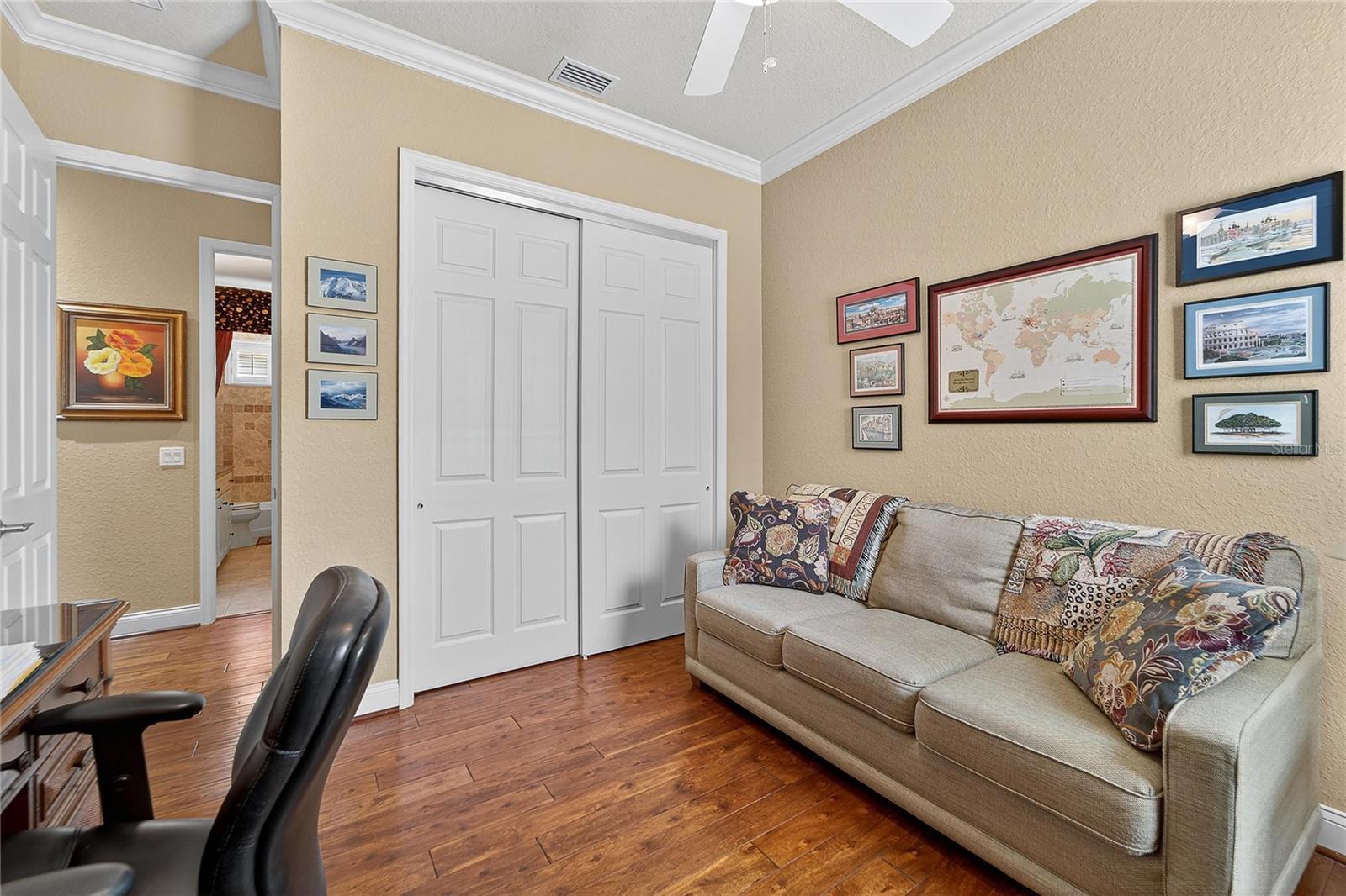 Image 43 of 75 For 1727 Laurel Glen Place