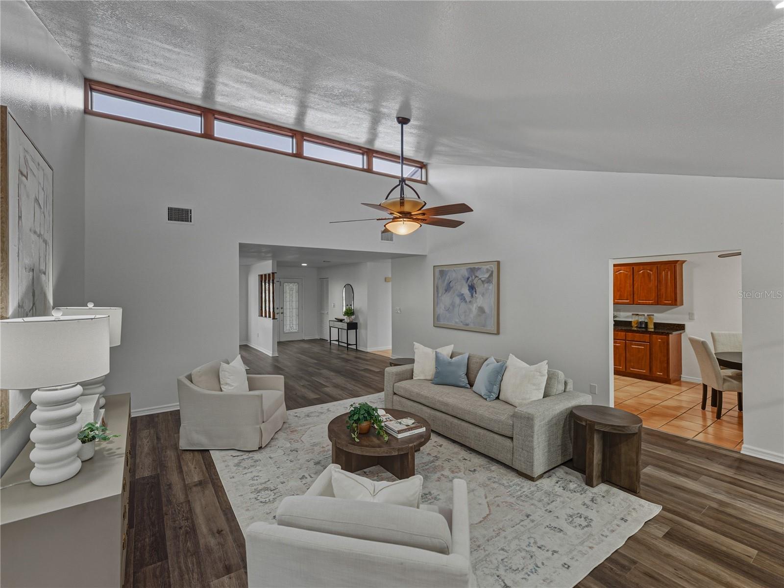 Listing photo id 9 for 16404 Ashwood Drive