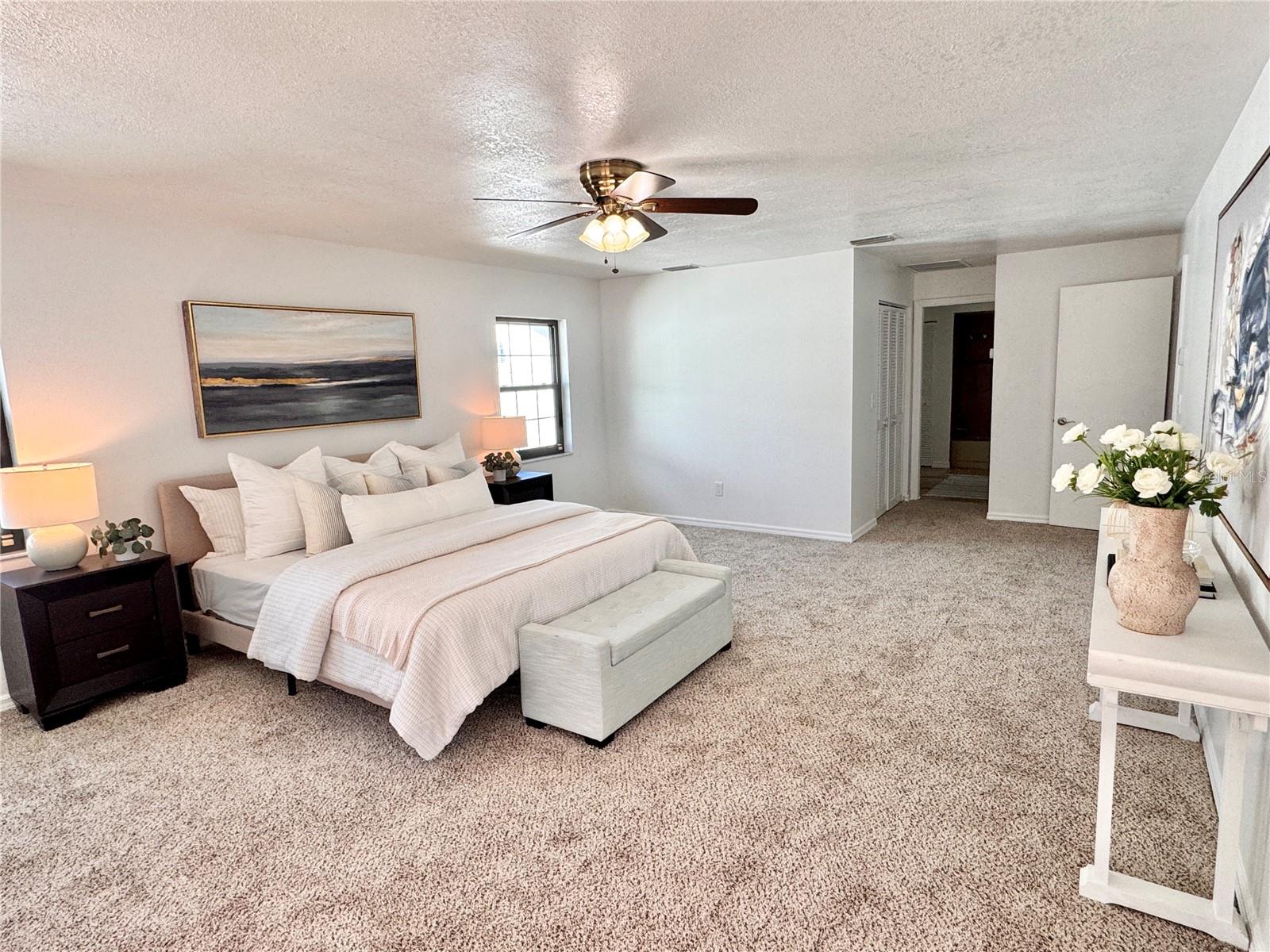 Listing photo id 25 for 16404 Ashwood Drive