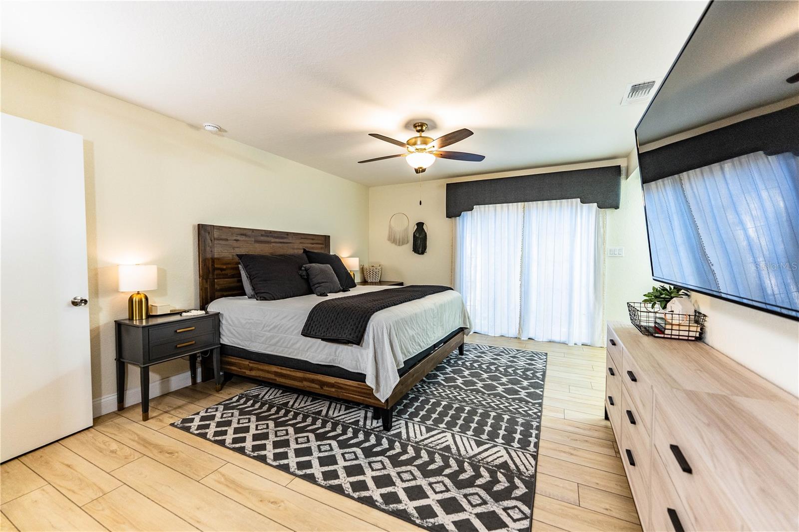 Image 30 of 84 For 6529 Shadow Court