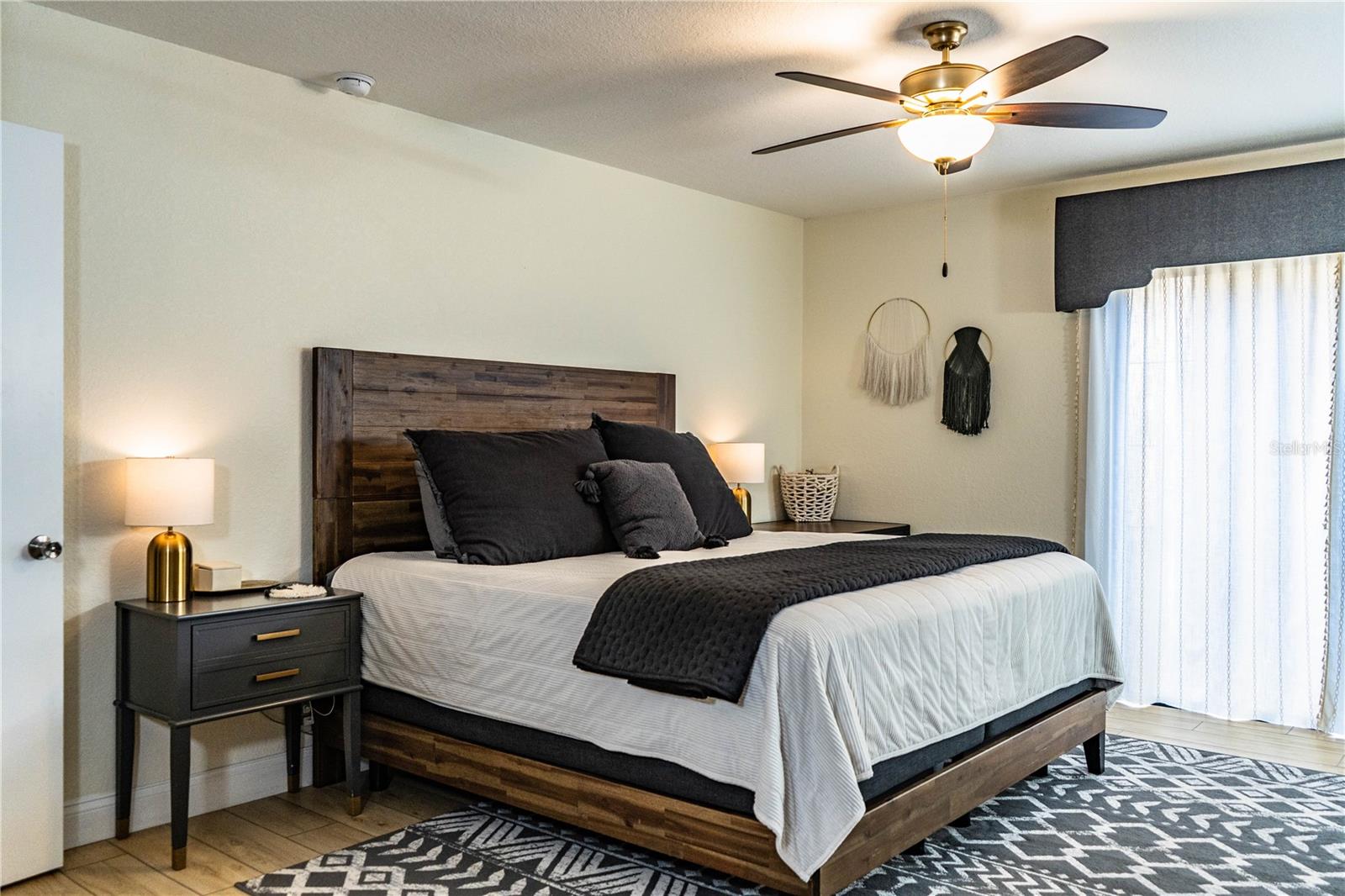 Image 31 of 84 For 6529 Shadow Court