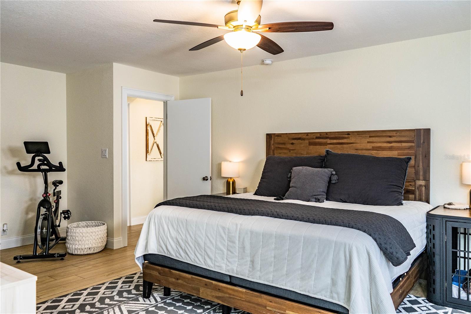 Image 33 of 84 For 6529 Shadow Court