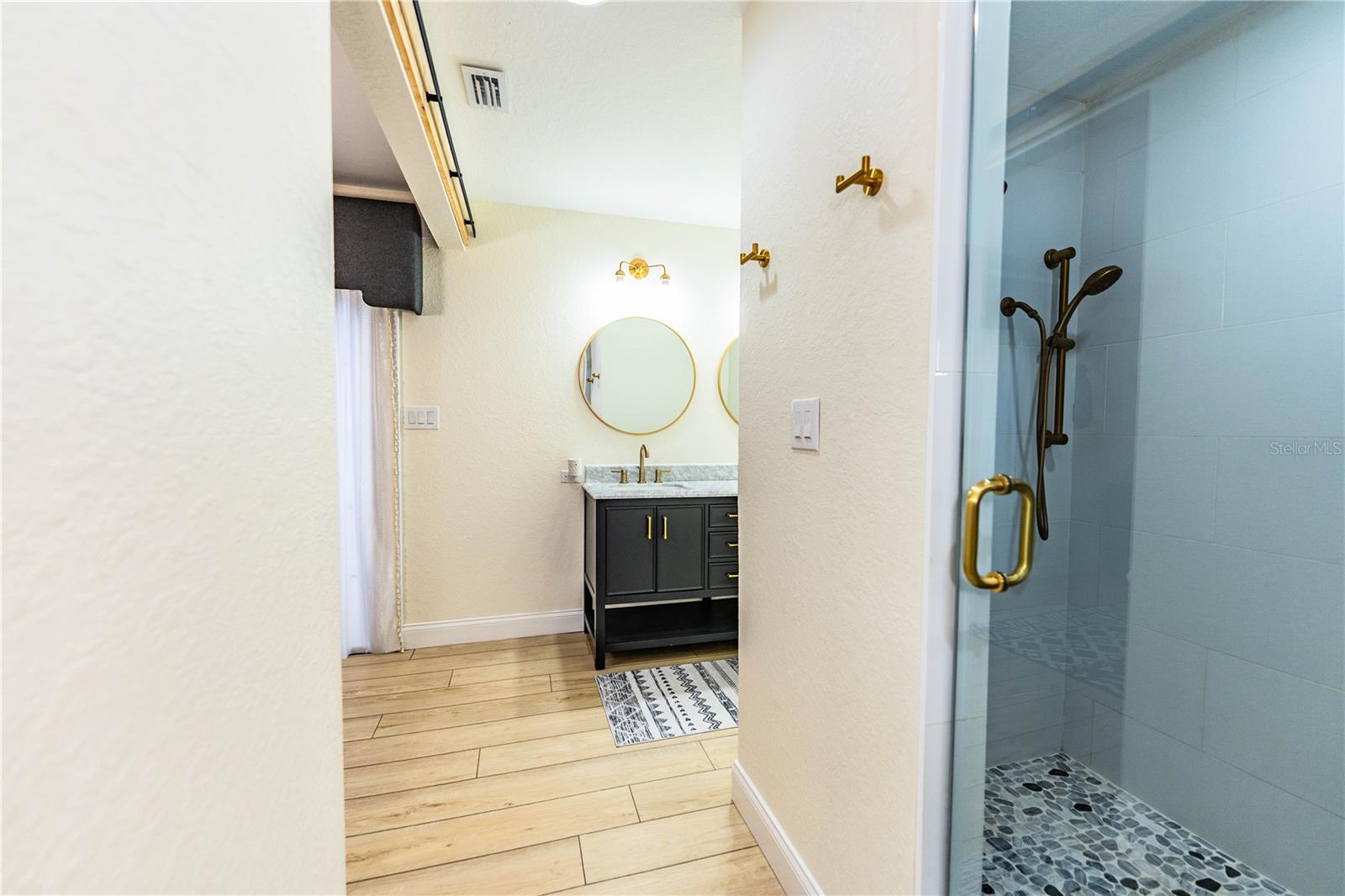 Image 36 of 84 For 6529 Shadow Court