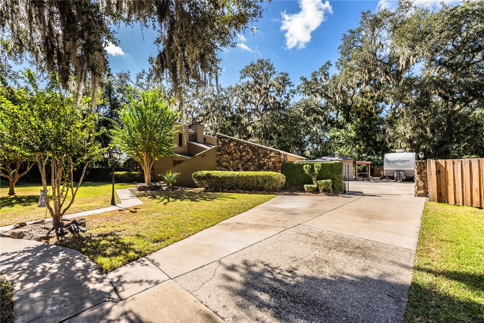 Image 57 of 84 For 6529 Shadow Court