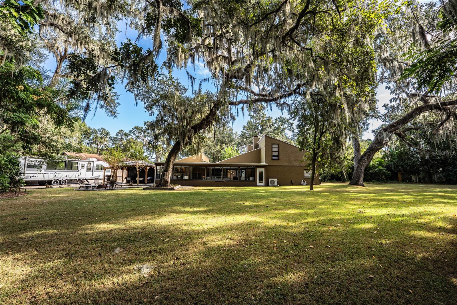 Image 70 of 84 For 6529 Shadow Court