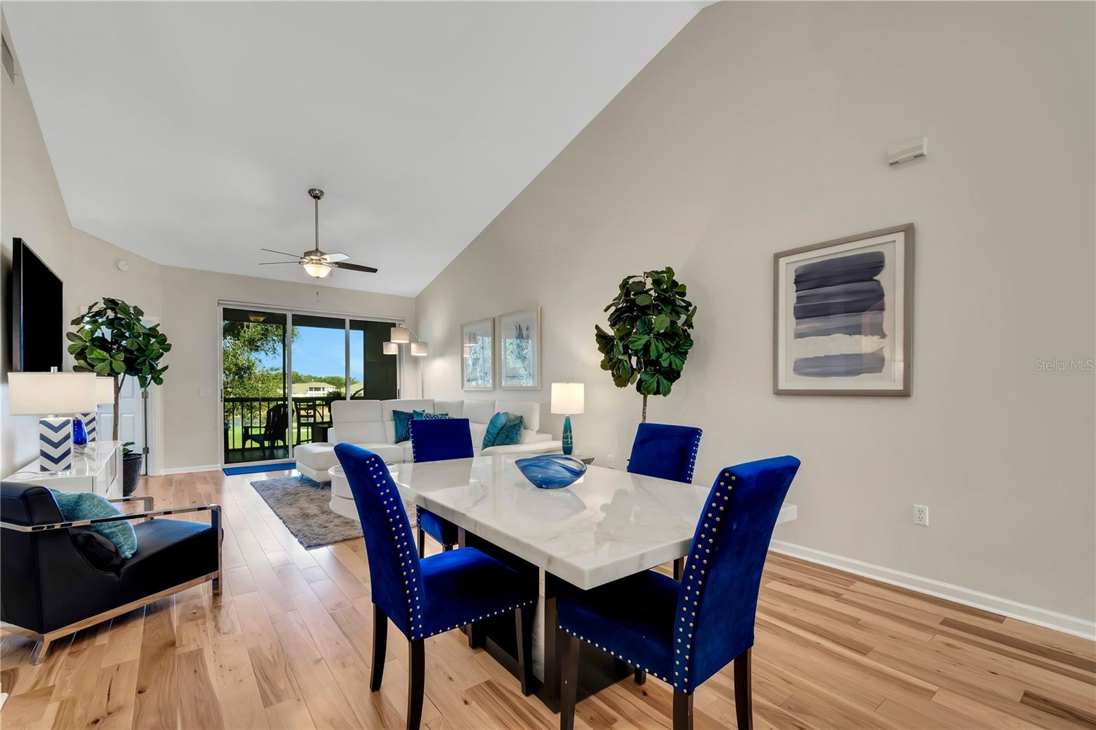 Image 10 of 59 For 421 Enclave Place N-a