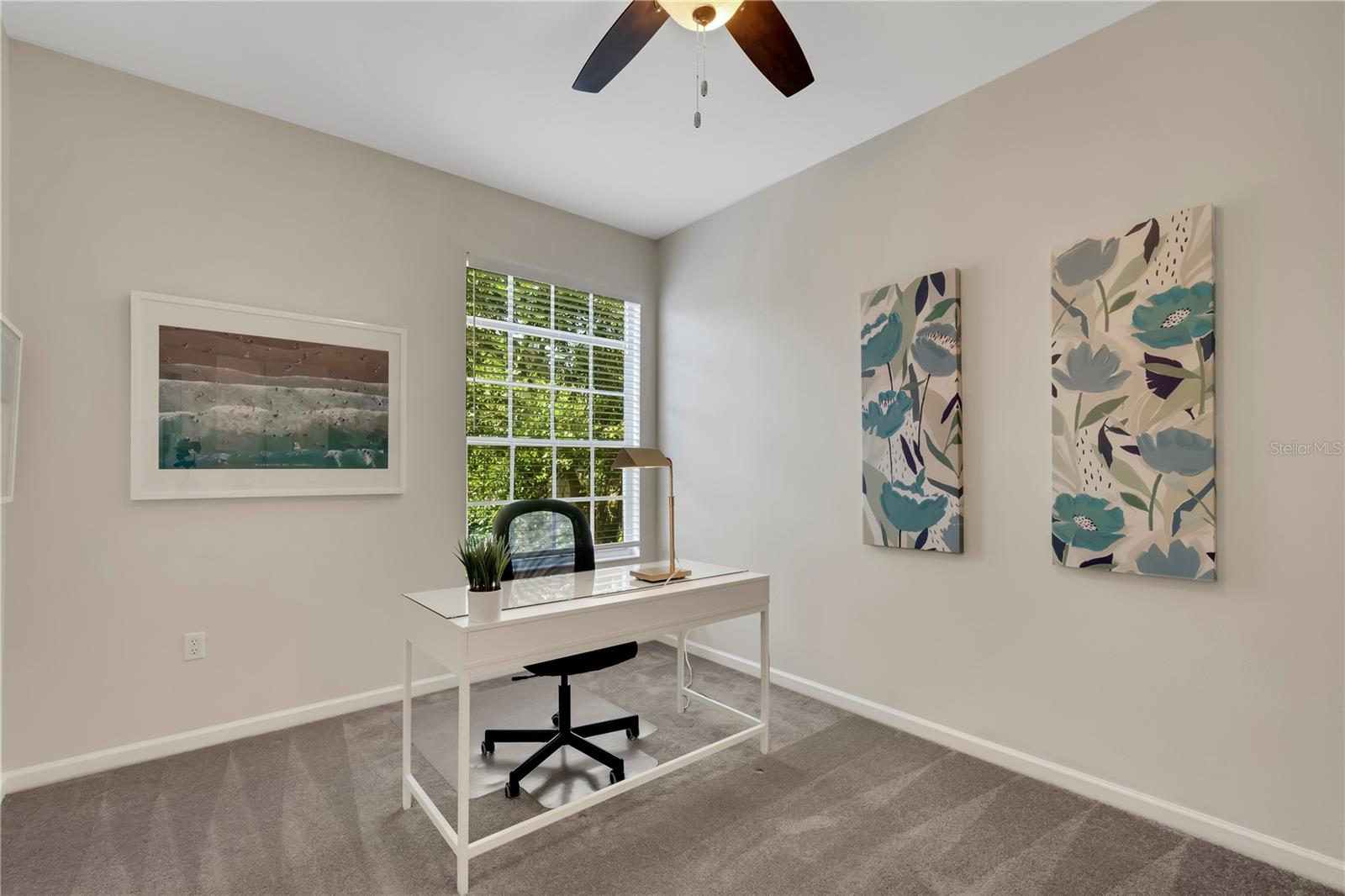 Image 21 of 59 For 421 Enclave Place N-a