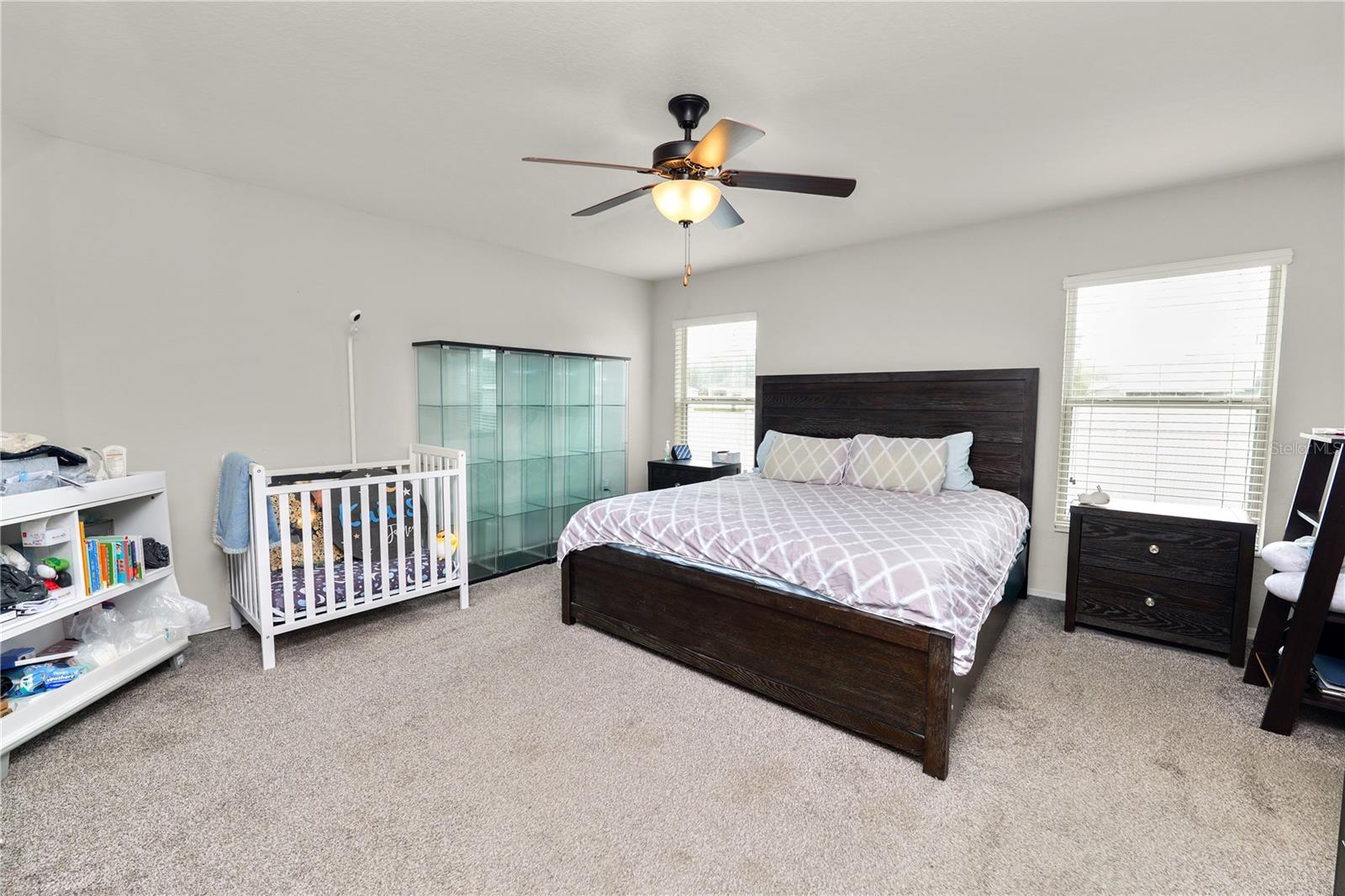 Image 17 of 37 For 1984 Danes Court