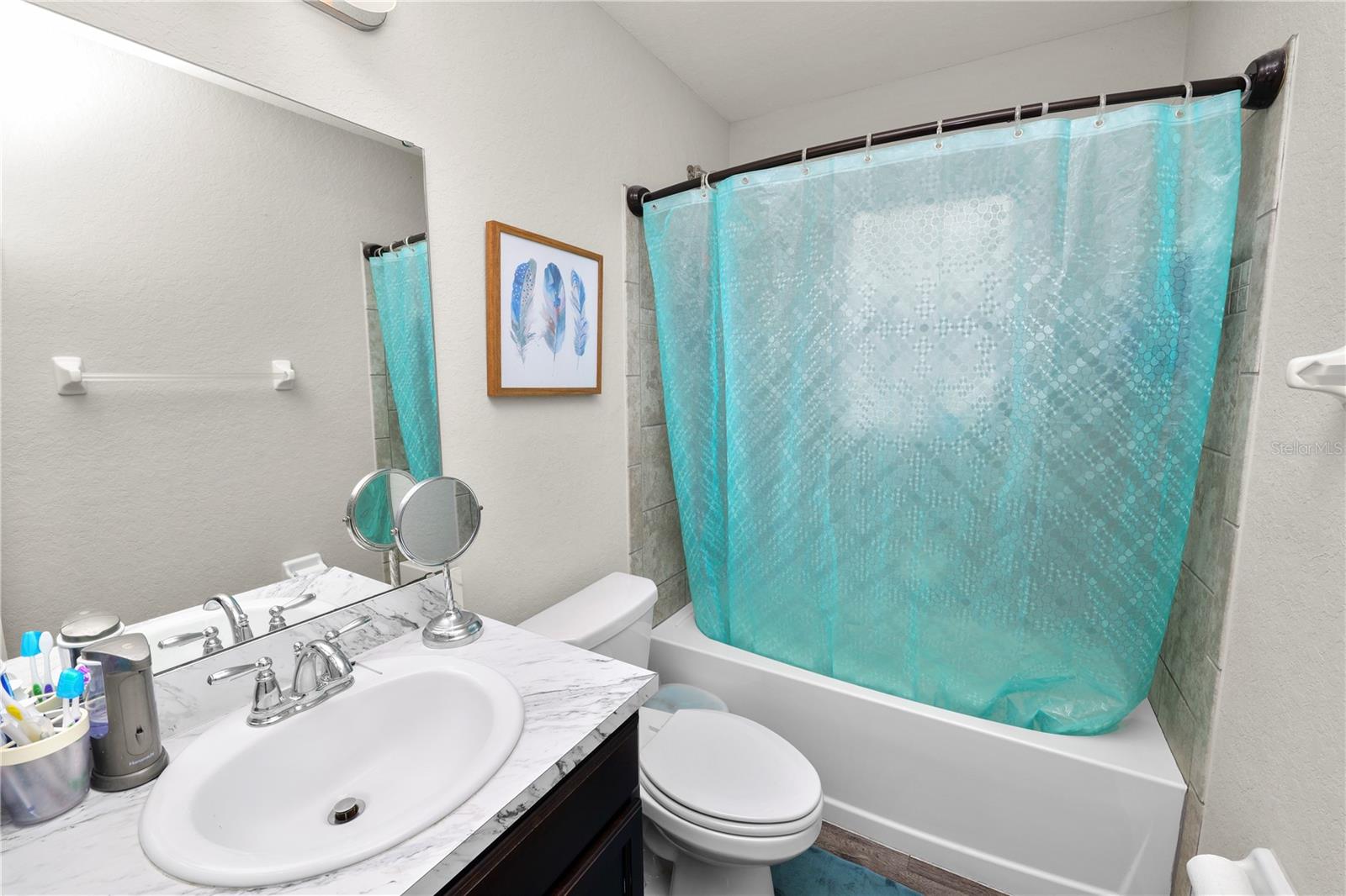 Image 27 of 37 For 1984 Danes Court