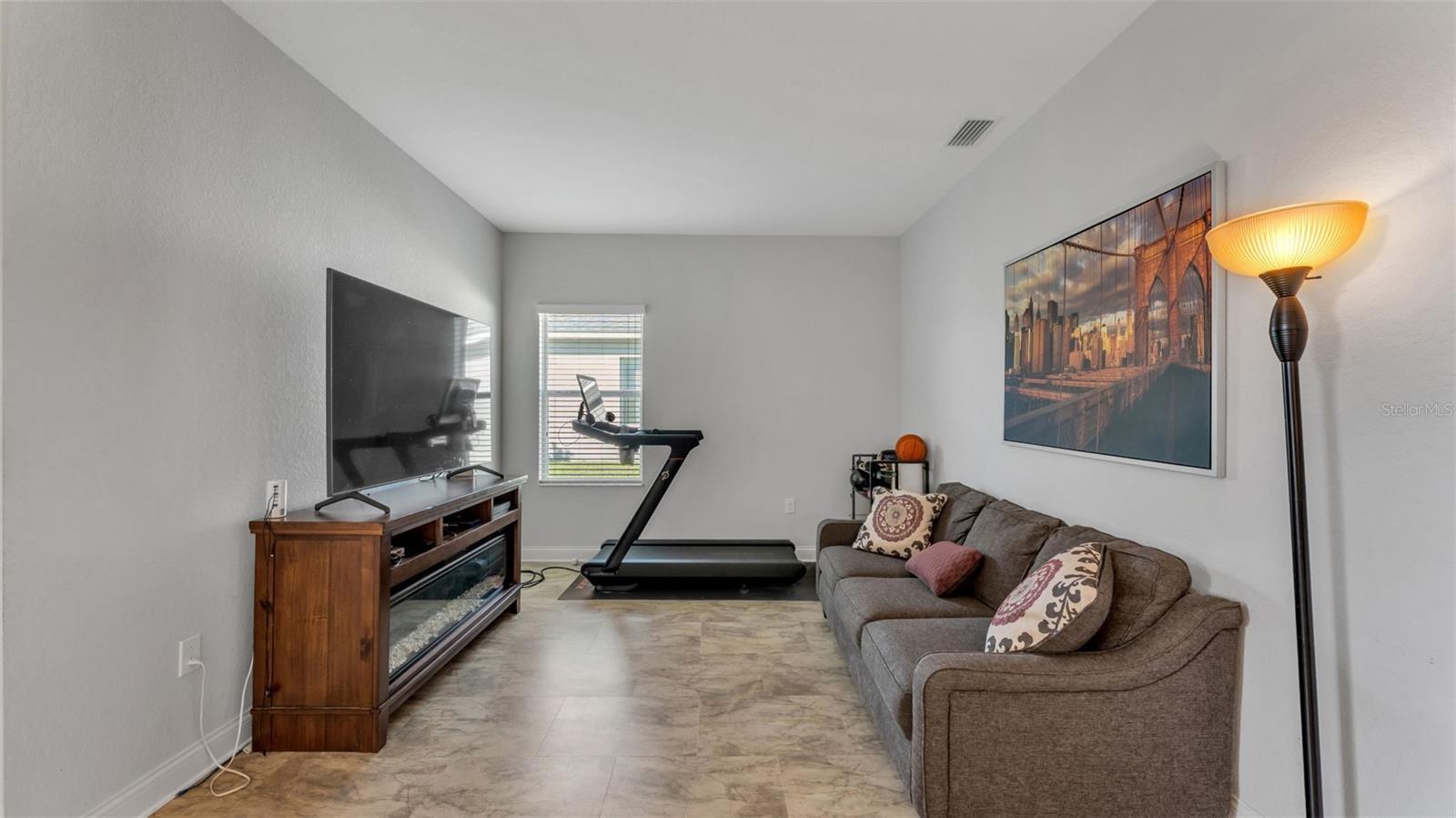 Image 15 of 49 For 2574 Highlands Creek Way