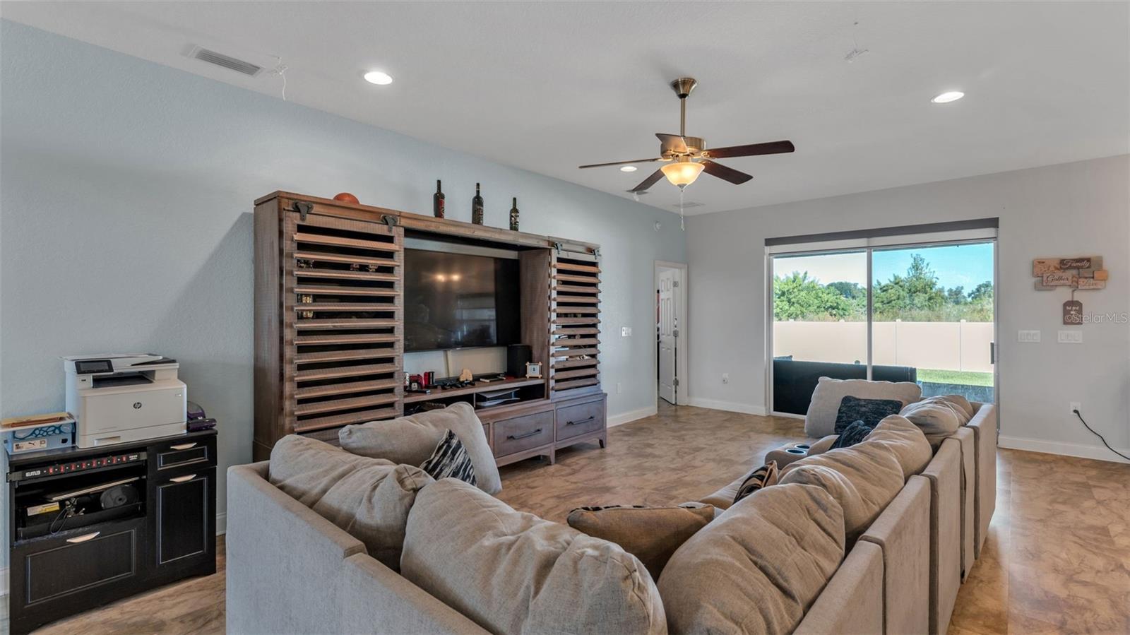 Image 18 of 49 For 2574 Highlands Creek Way