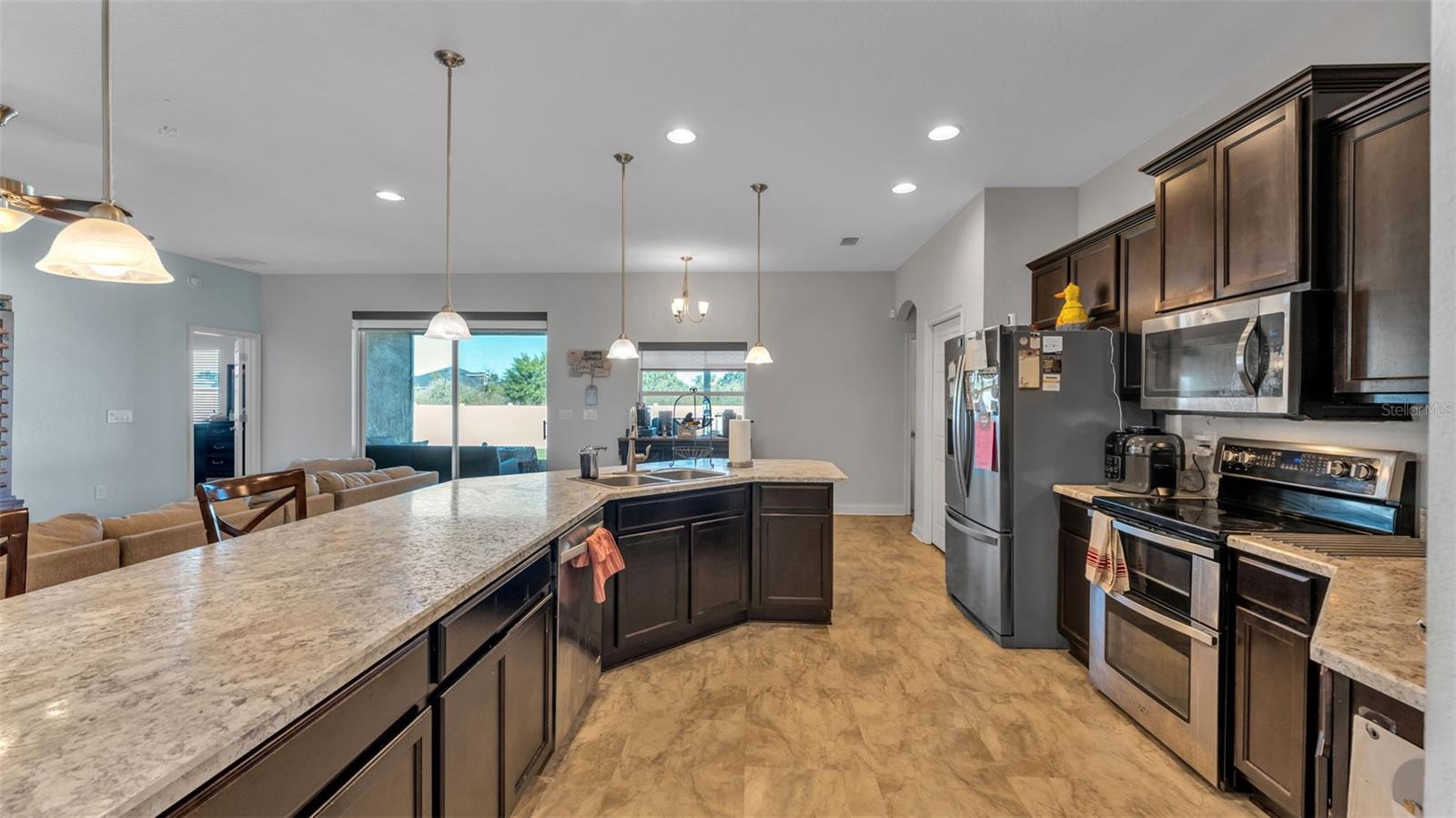 Image 21 of 49 For 2574 Highlands Creek Way