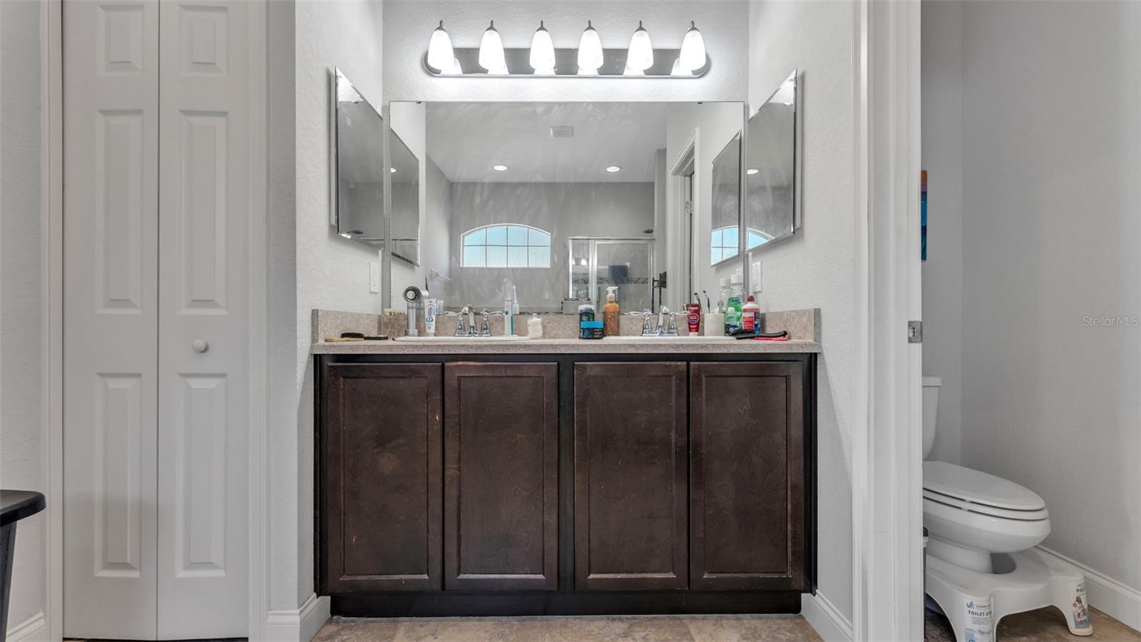 Image 42 of 49 For 2574 Highlands Creek Way