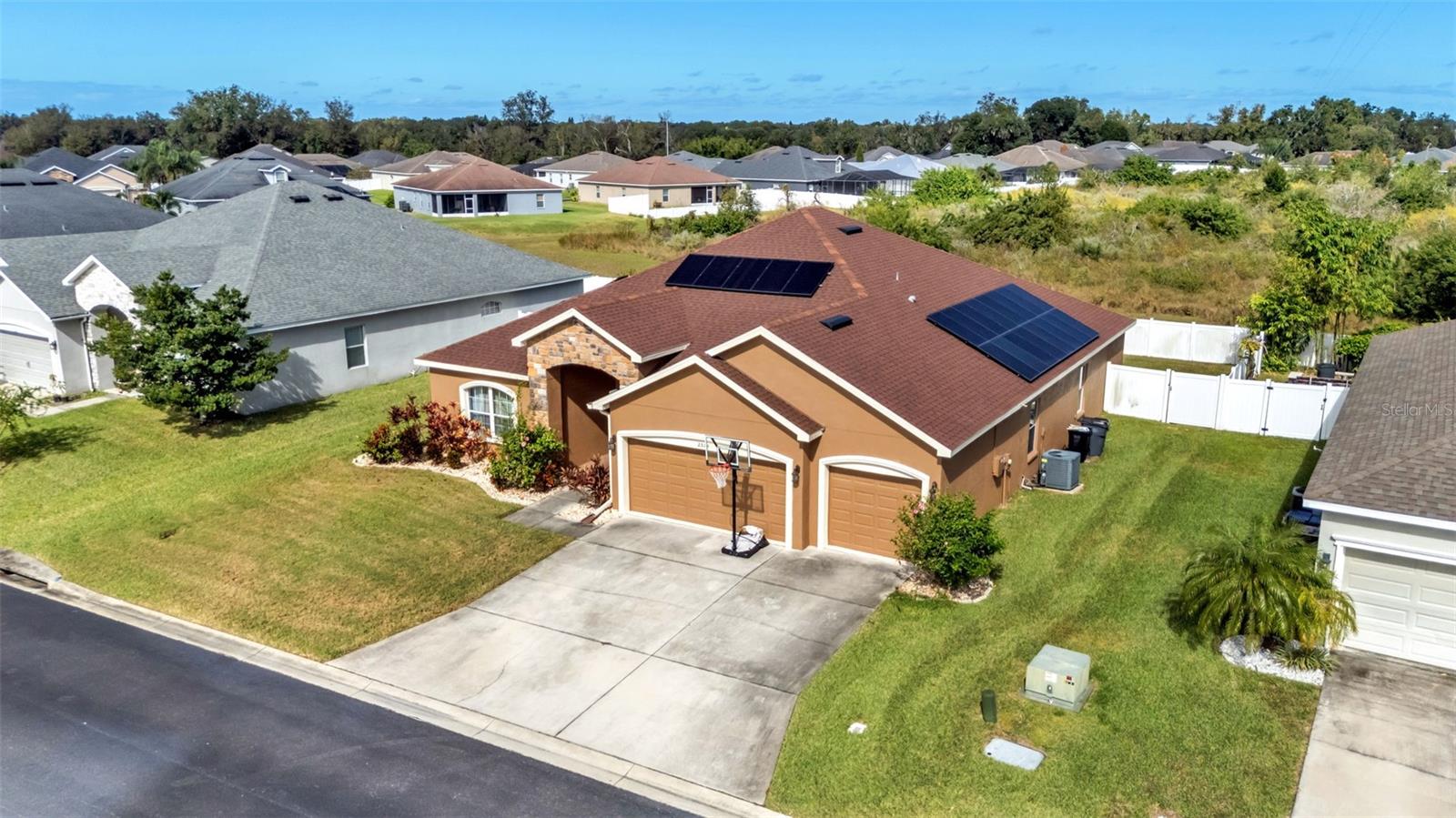 Image 5 of 49 For 2574 Highlands Creek Way