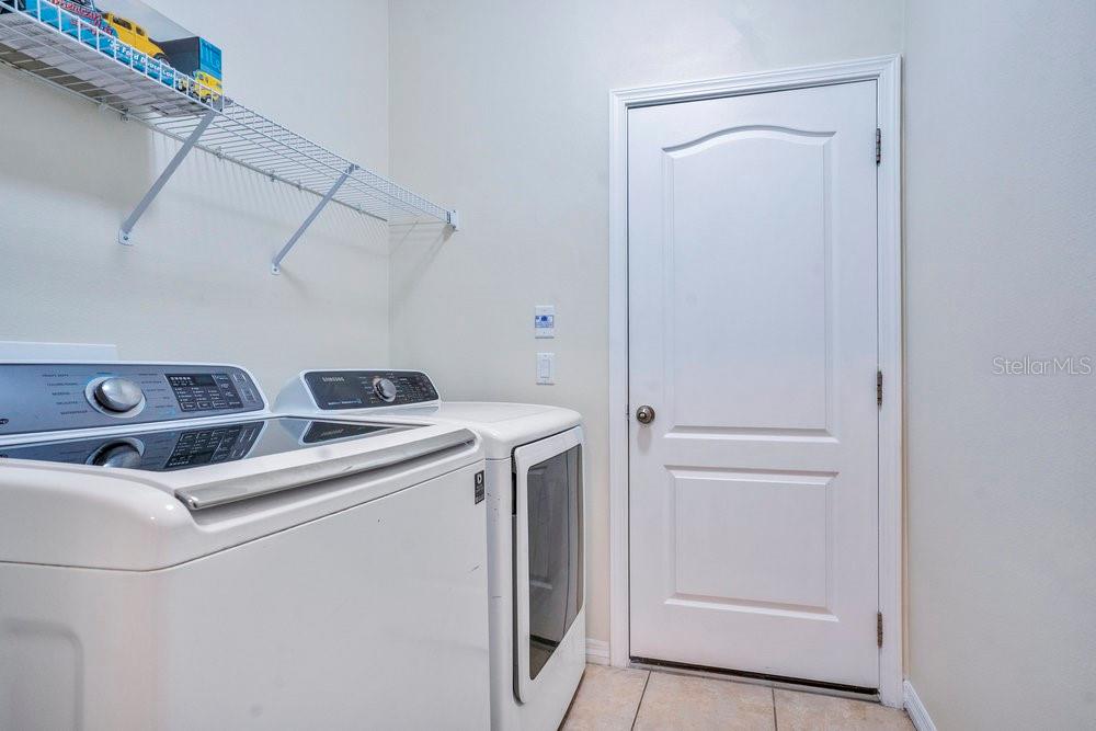 Image 23 of 39 For 4847 Hickory Stream Lane