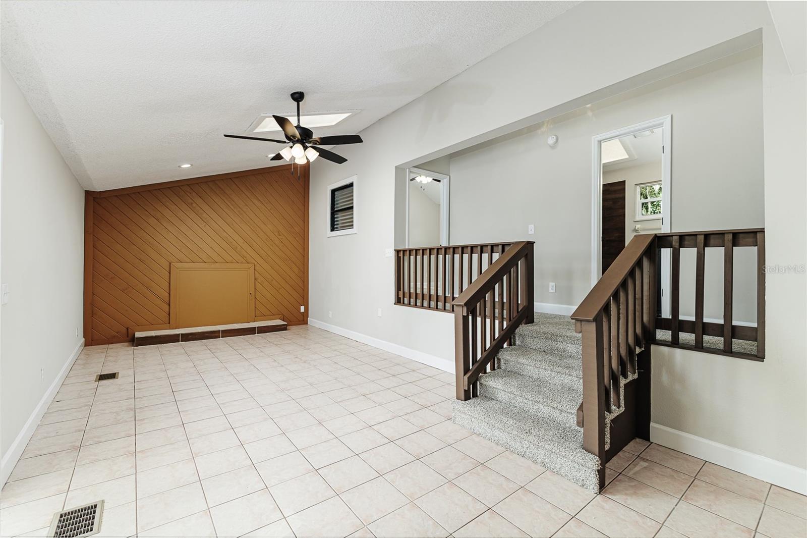 Image 9 of 25 For 3807 Timberlake Road E