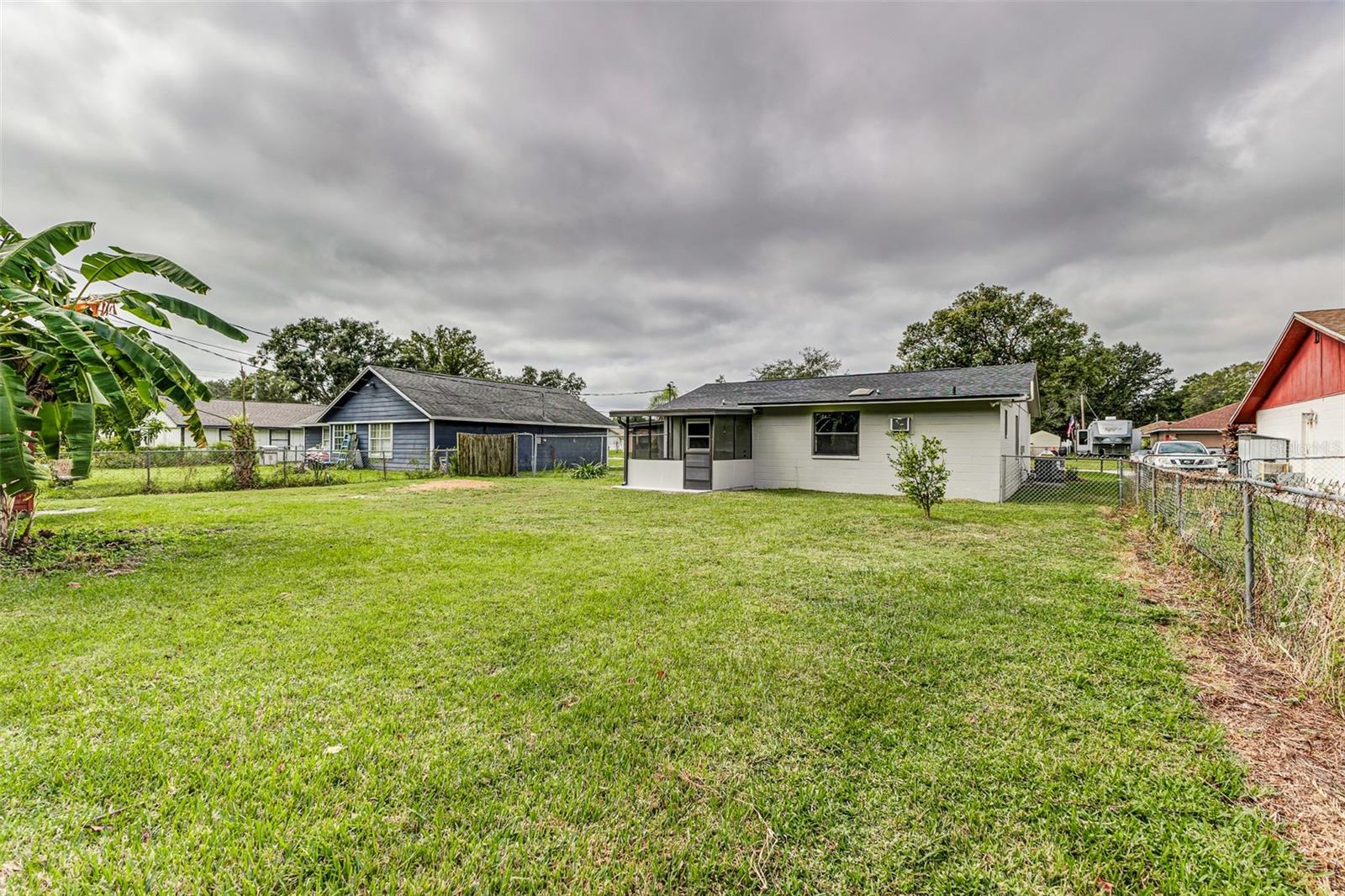 Image 22 of 25 For 2405 Delrose Drive E