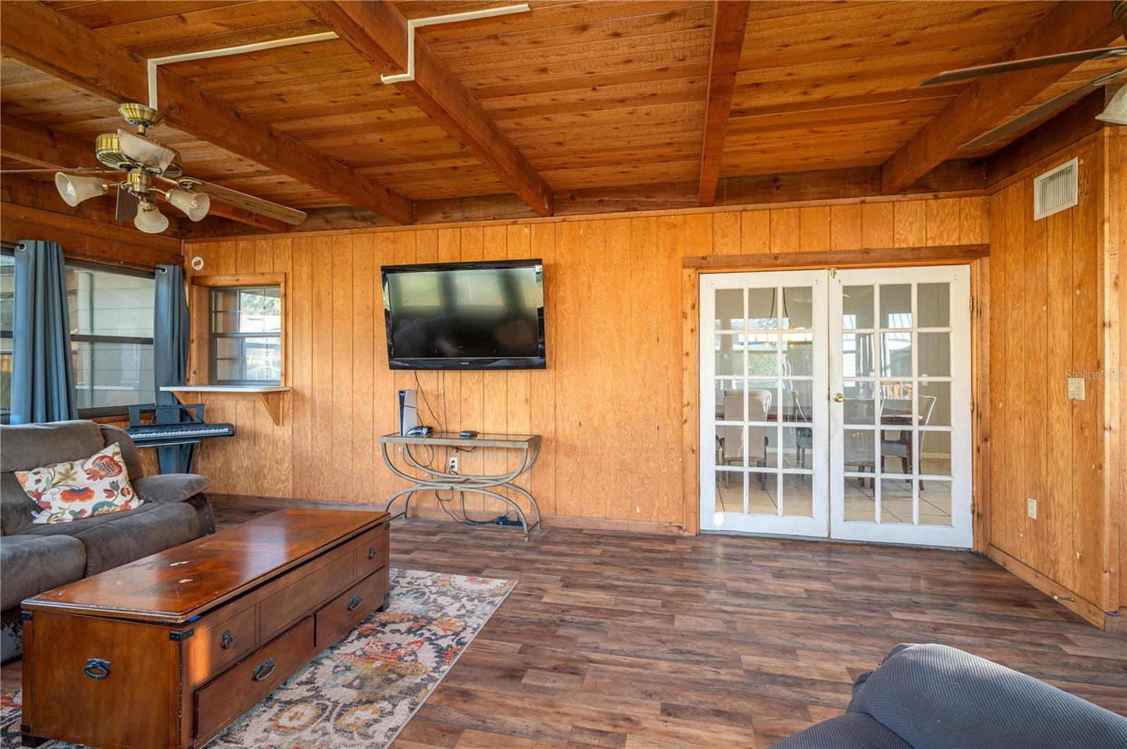 Image 13 of 40 For 1330 Spring Court