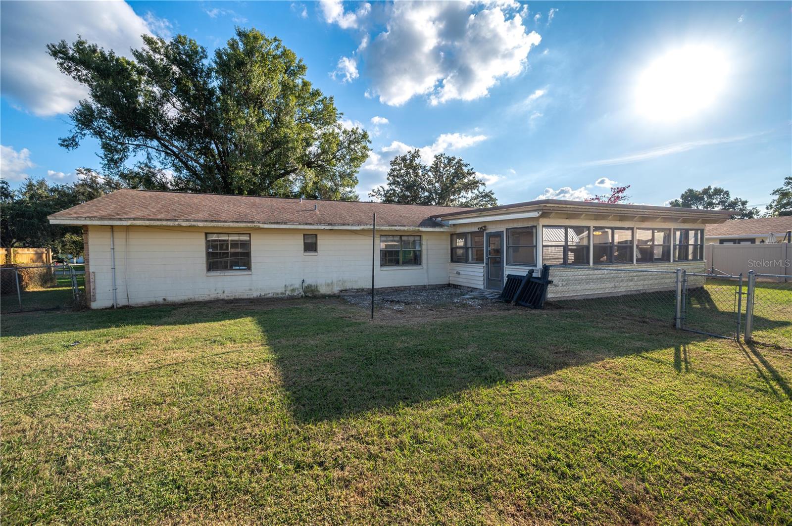 Image 29 of 40 For 1330 Spring Court